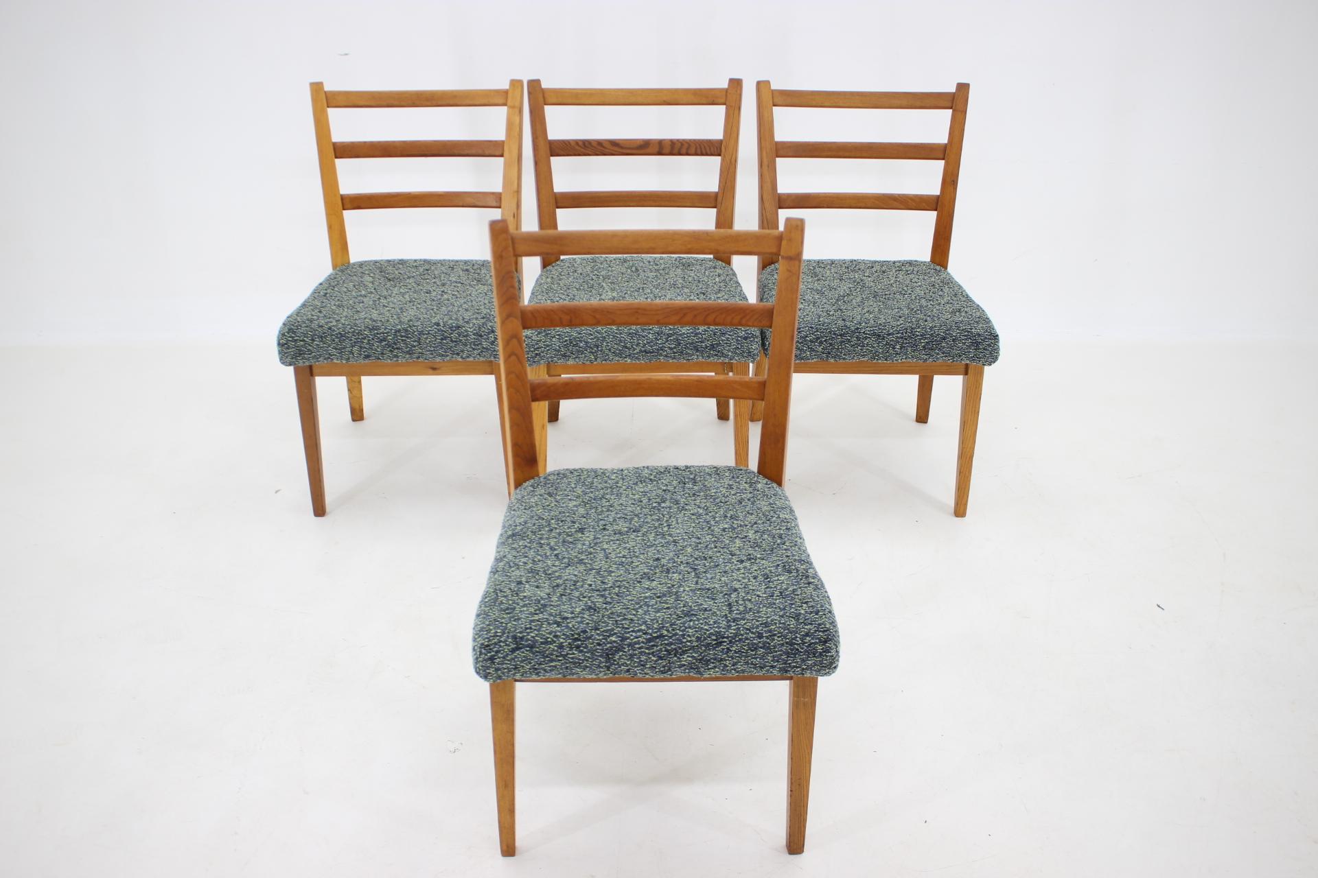 1960s Set of 4 Oak Dining Chairs, Czechoslovakia For Sale 7