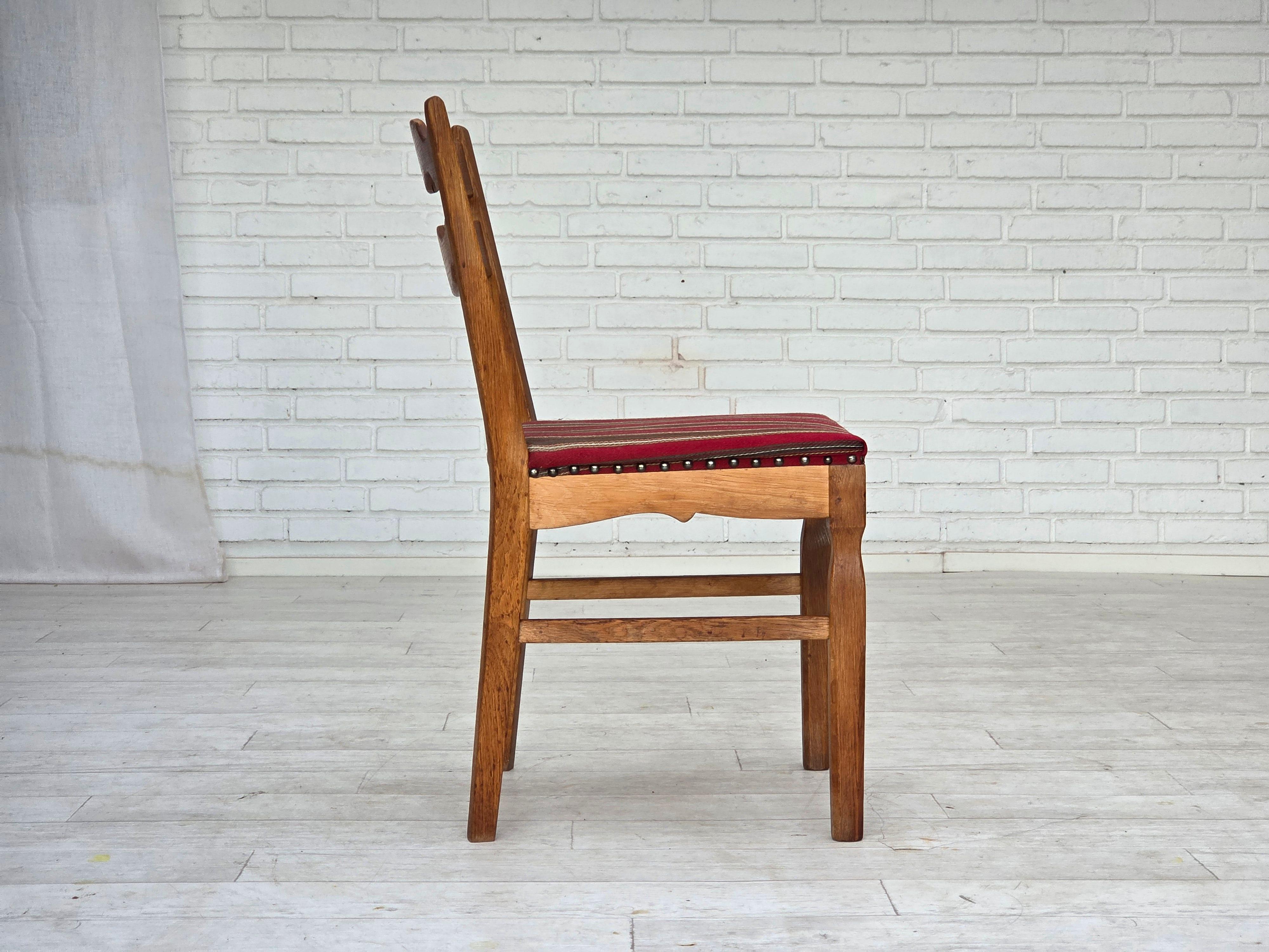 Metà XX secolo 1960s, set of 4 pcs Danish dining chairs, furniture wool, solid oak wood. in vendita