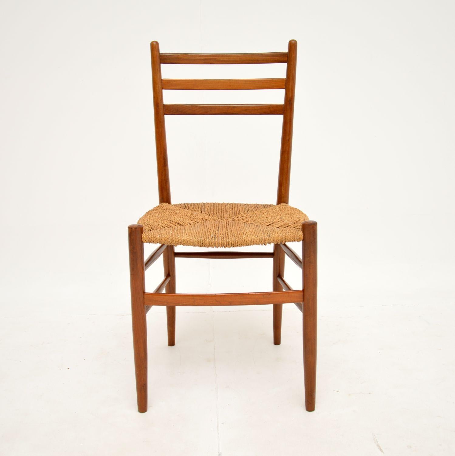 1960's Set of 4 Vintage Italian Walnut Dining Chairs In Good Condition In London, GB