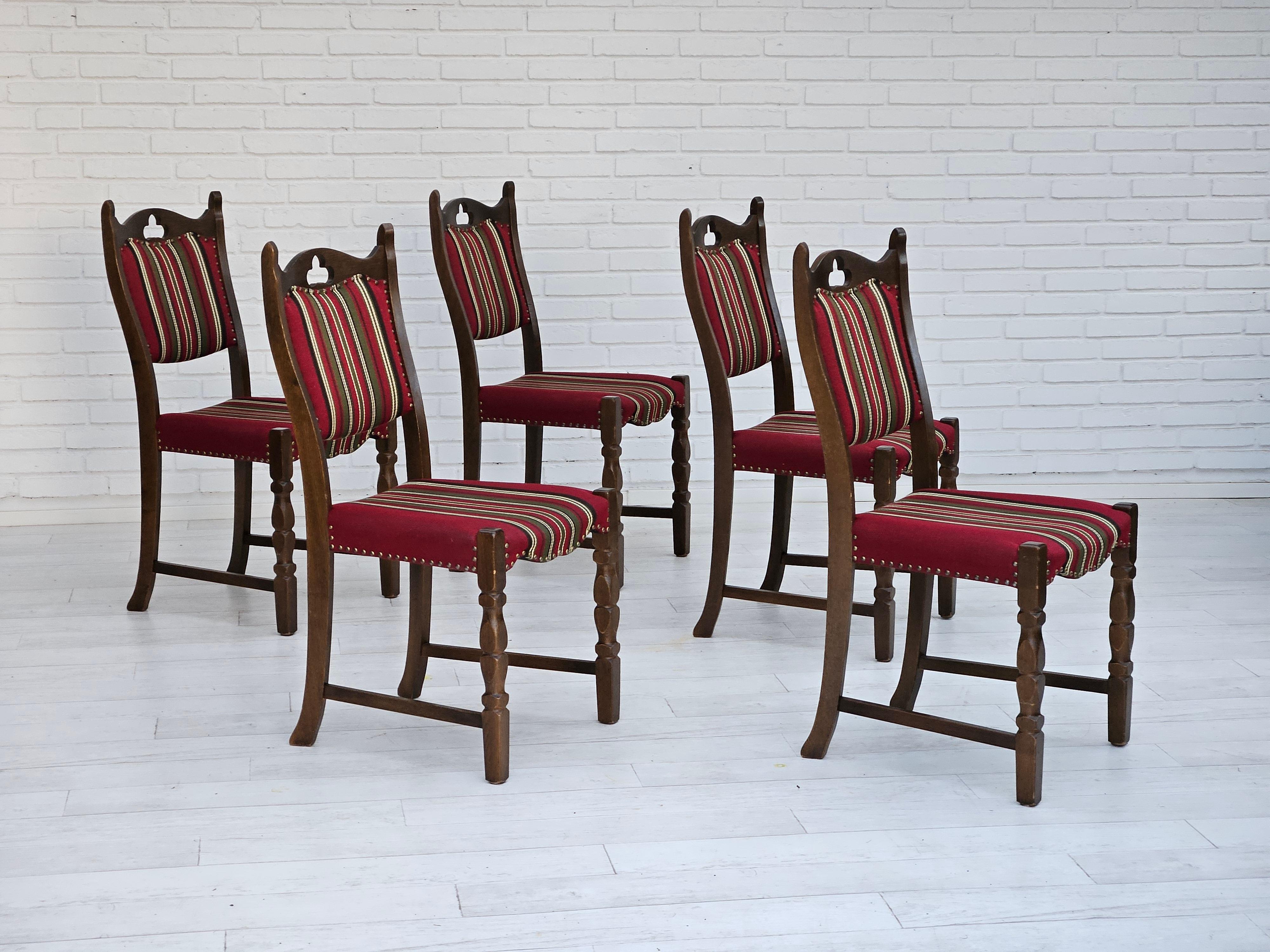 1960s, set of 5 pcs Danish dining chairs. Original very good condition: no smells and no stains. Furniture wool fabric, dark oak wood. Manufactured by Danish furniture manufacturer in about 1960s.