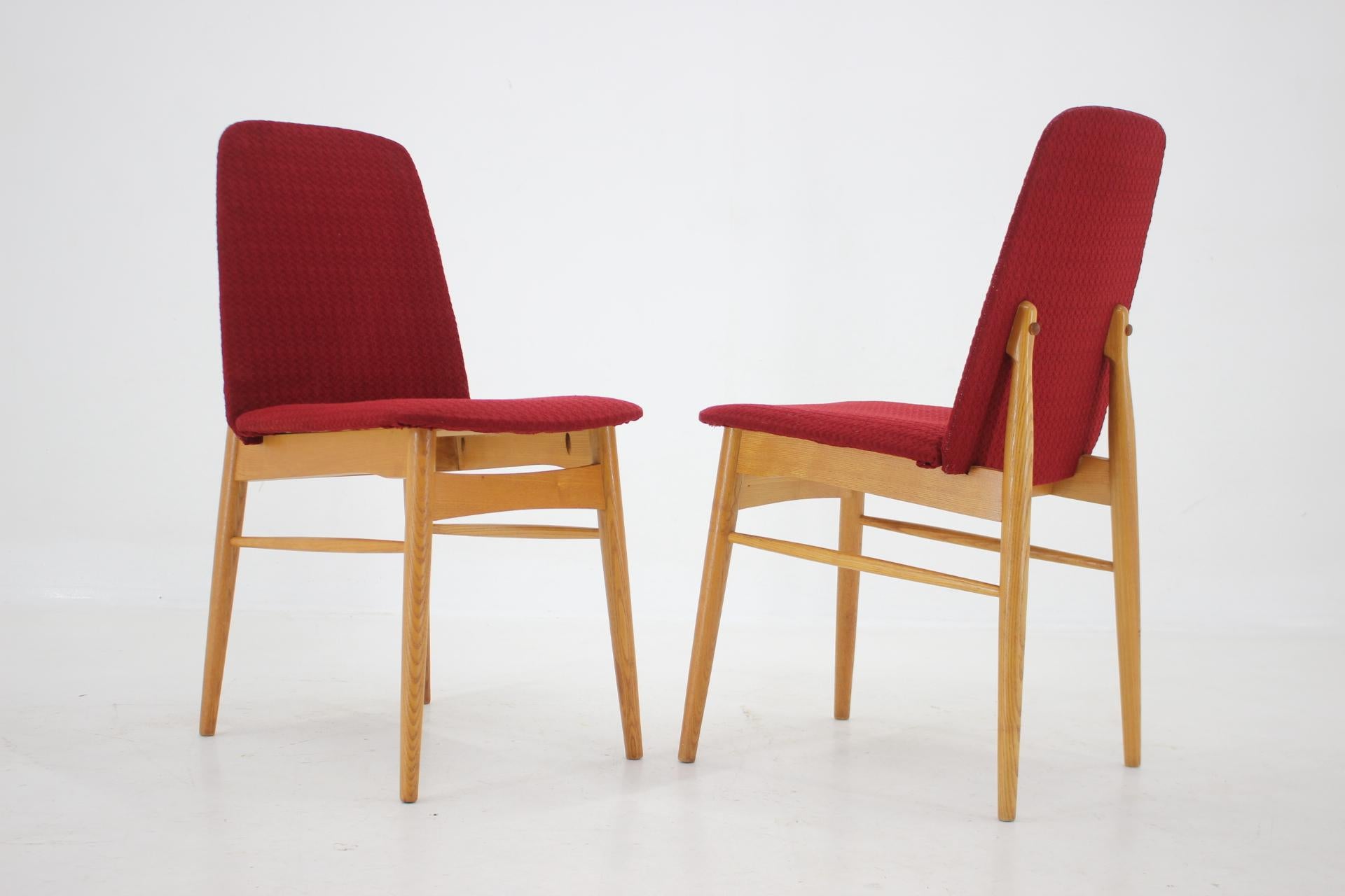 1960s Set of 6 Ash Dining Chairs, Czechoslovakia In Good Condition For Sale In Praha, CZ