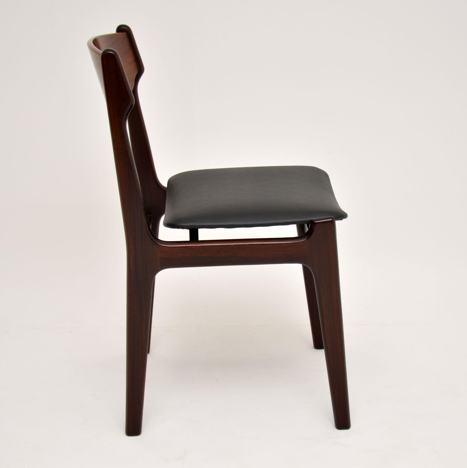 Mid-Century Modern 1960s Set of 6 Danish Dining Chairs