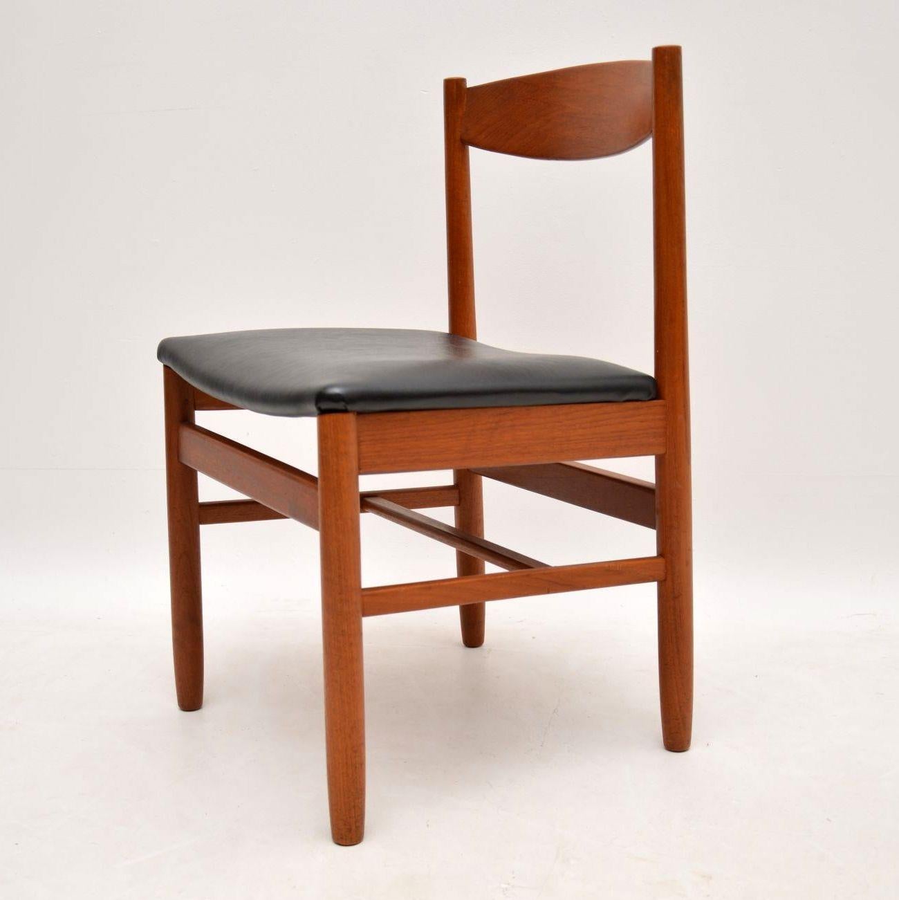 Mid-20th Century 1960s Set of 6 Teak Vintage Dining Chairs by Robert Heritage for Archie Shine
