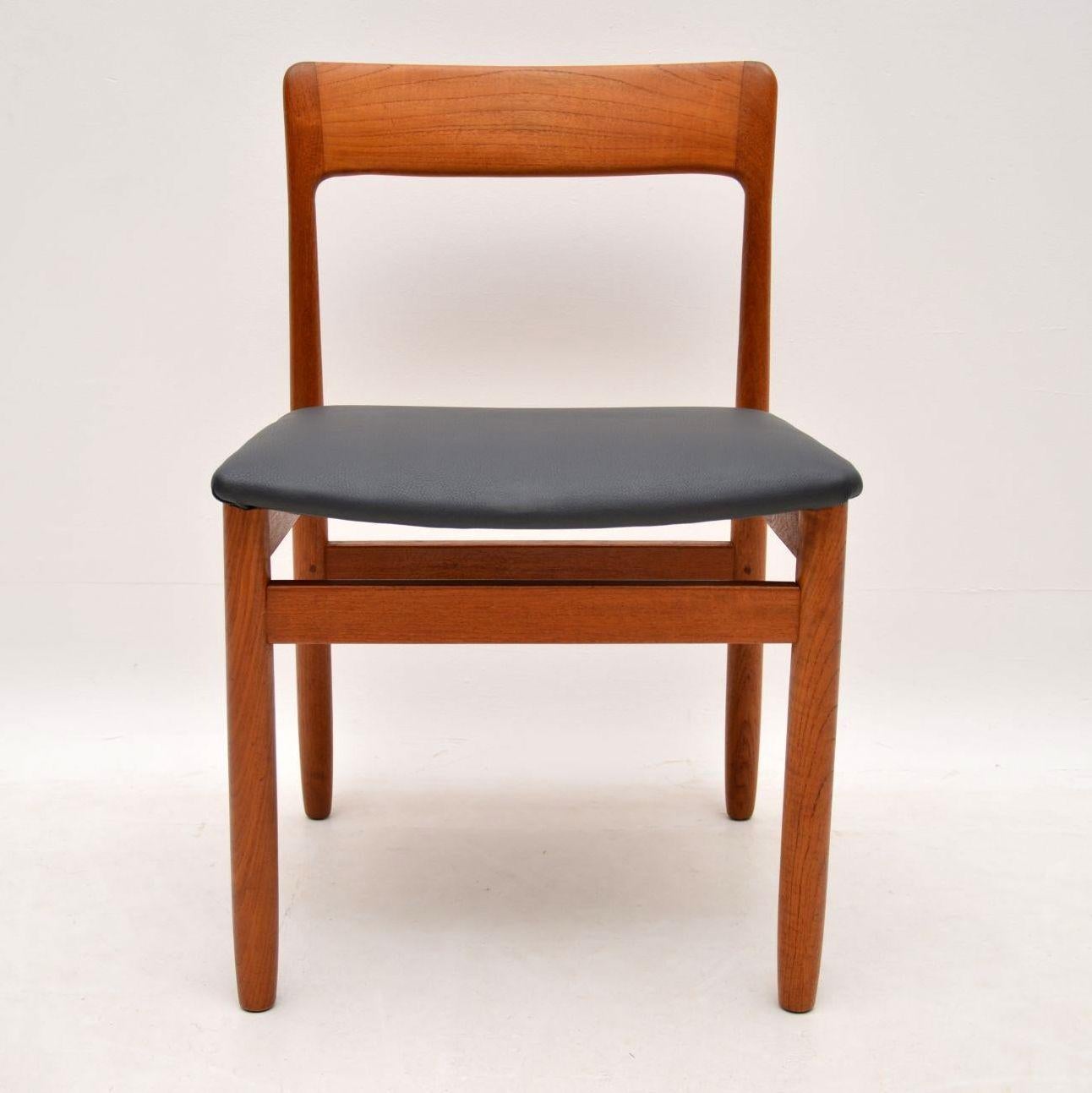 Danish 1960s Set of 6 Vintage Teak Dining Chairs by Younger