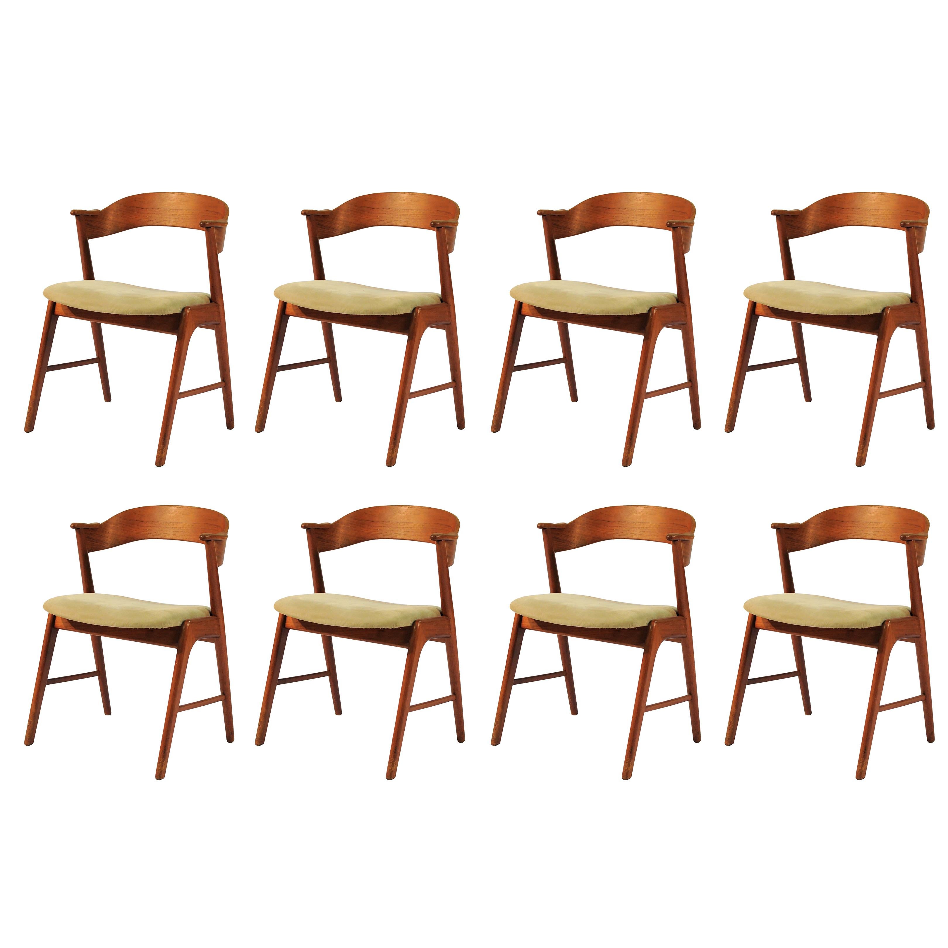 1960s Set of Eight Teak Dining Chairs Known as Model 32 - Choice of Upholstery