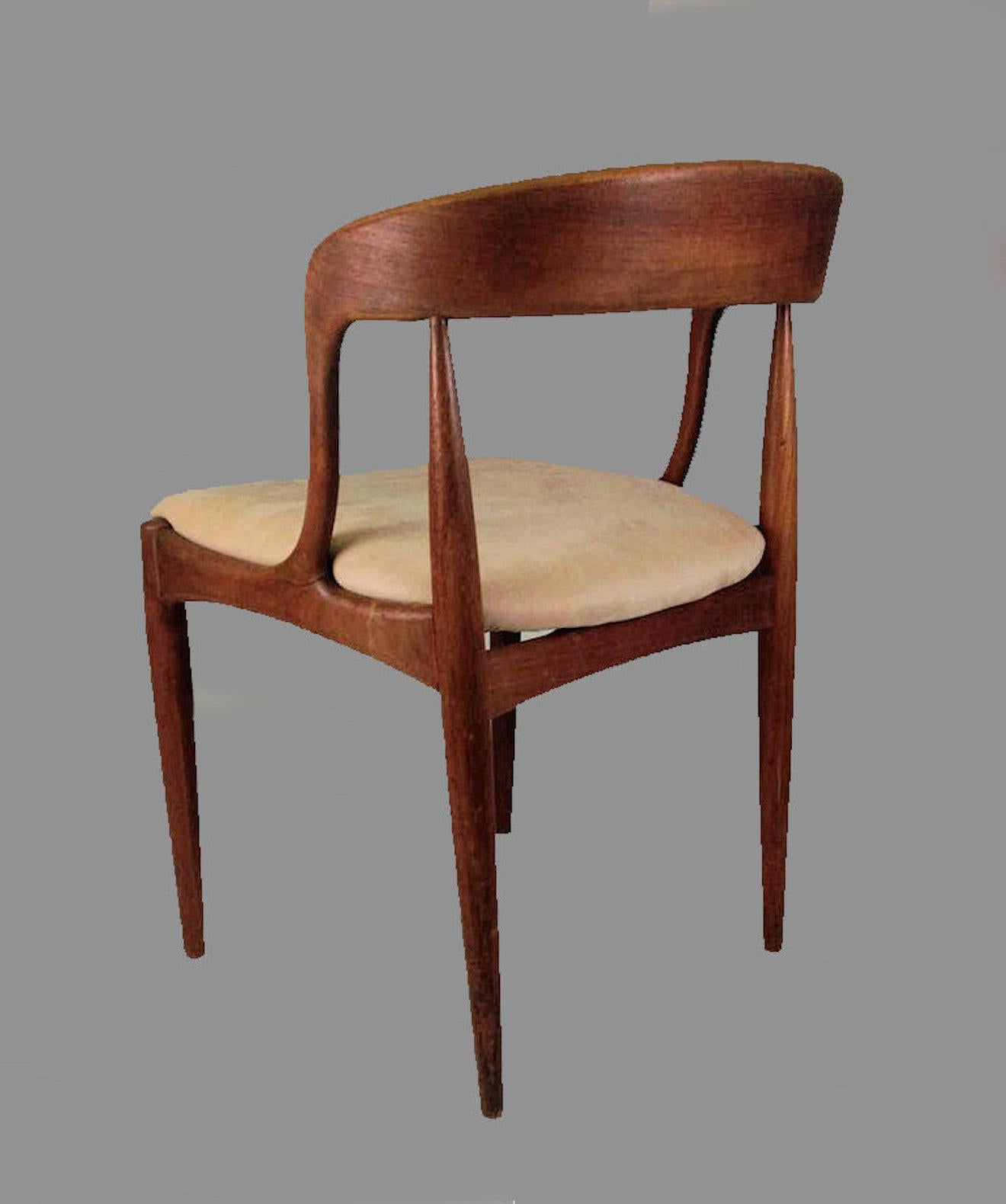 Mid-20th Century 1960s Set of Eight Johannes Andersen Dining Chairs in Teak Inc. Reupholstery