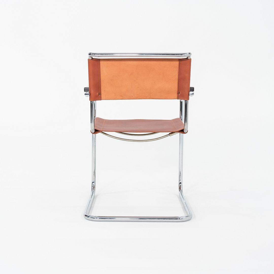 Set di otto sedie da pranzo degli anni '60 di Marcel Breuer per Thonet, in pelle di cuoio color cuoio. in vendita 4