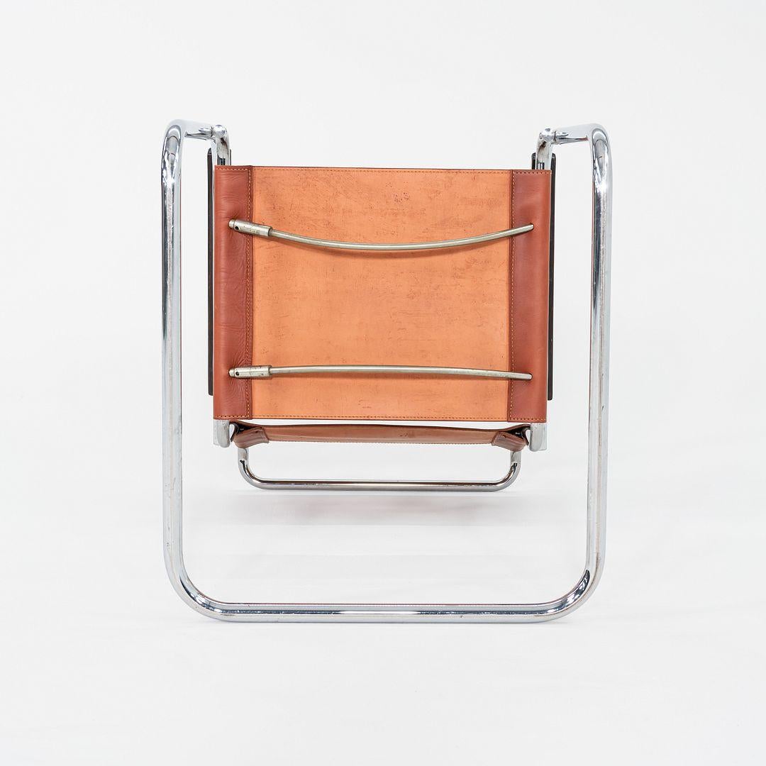 Set di otto sedie da pranzo degli anni '60 di Marcel Breuer per Thonet, in pelle di cuoio color cuoio. in vendita 2