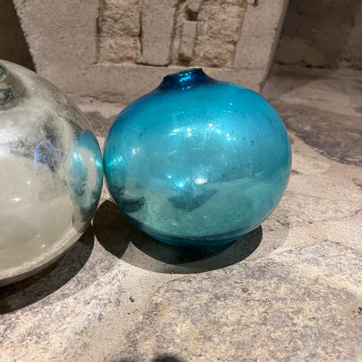 1960s Set of Five Hand Blown Mercury Glass Gazing Spheres Mexico For Sale 3