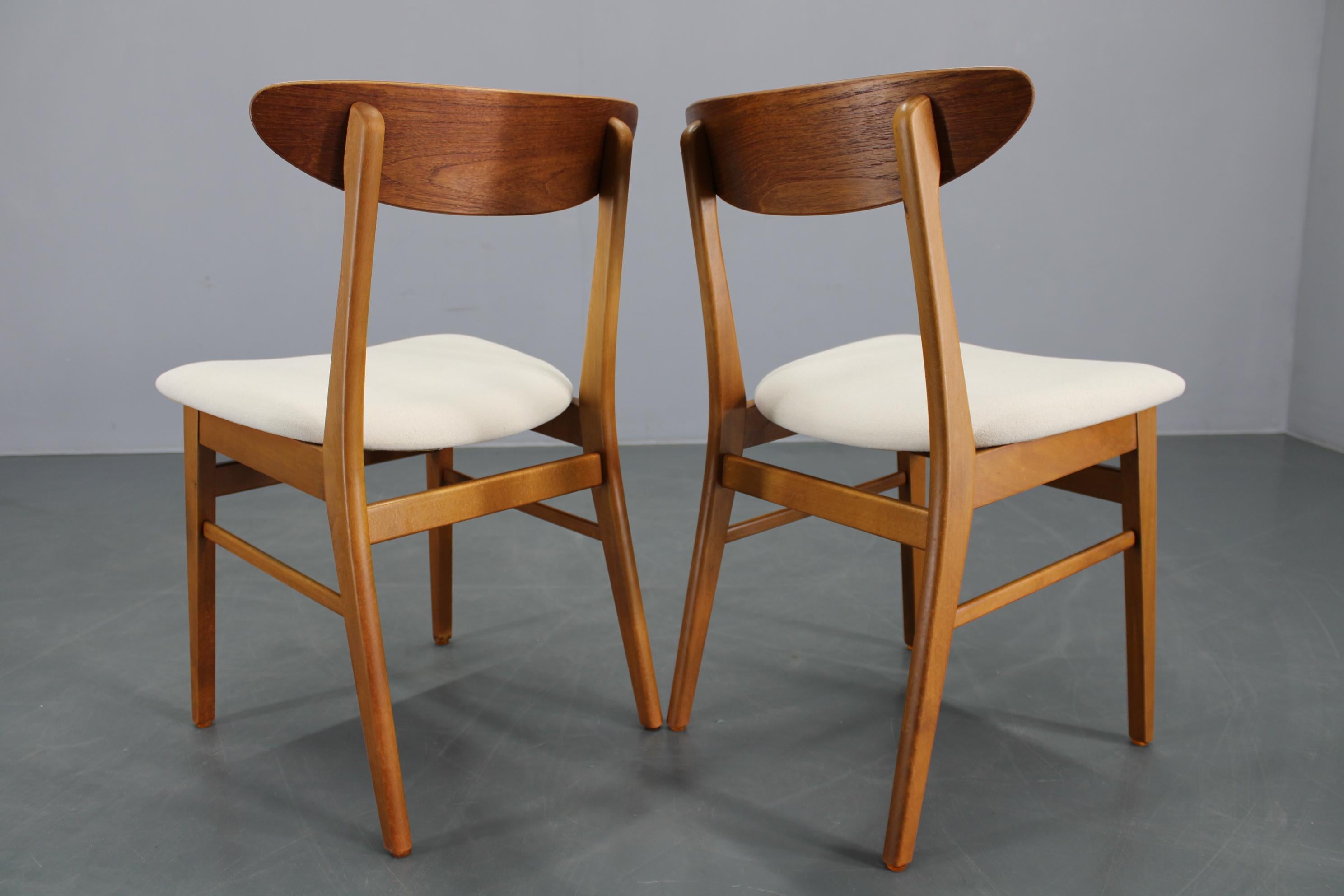 Set di cinque sedie da pranzo in teak restaurate degli anni '60 di Fastrup, Danimarca in vendita 1