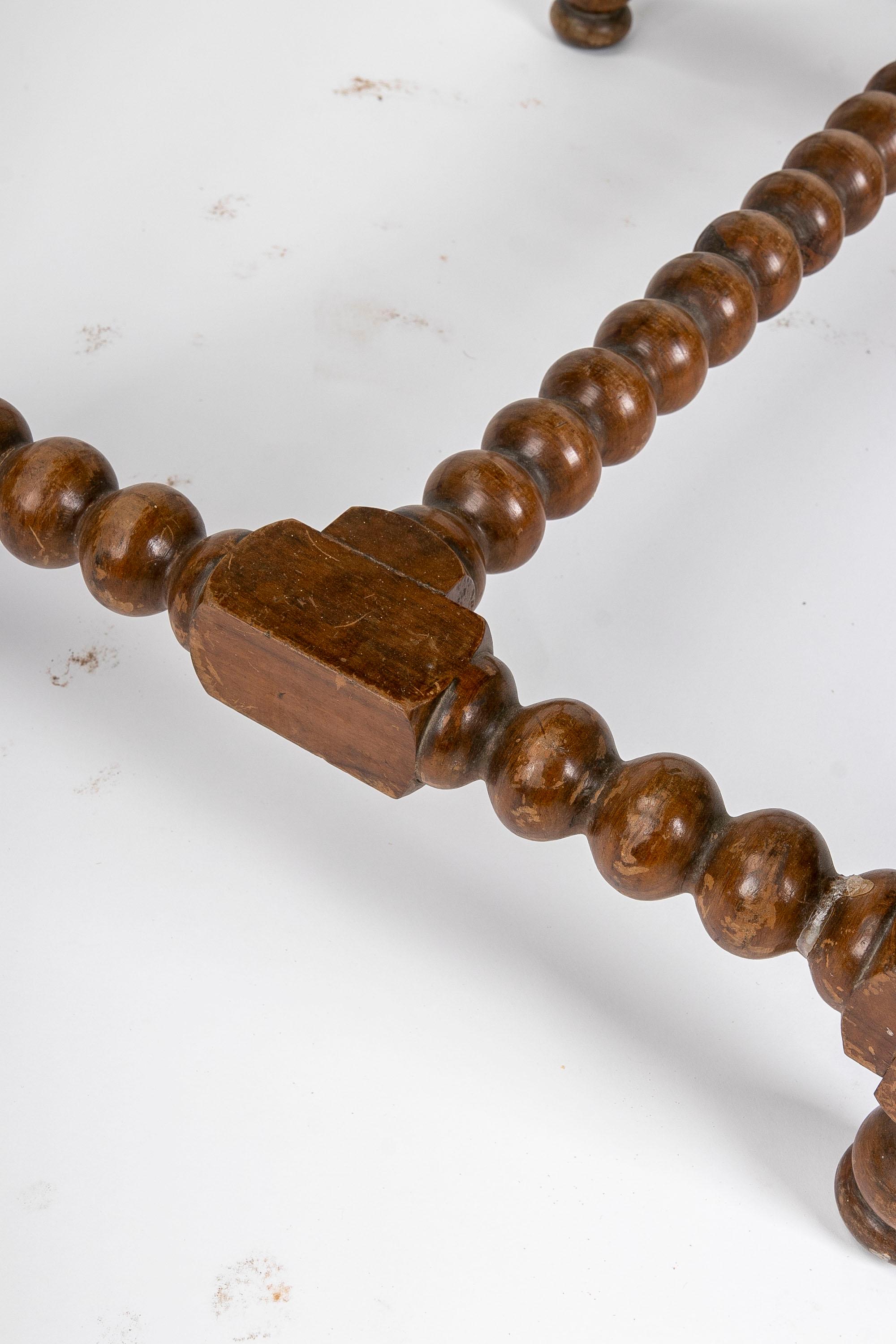 Set di cinque poltrone in legno del 1960 con sedile e schienale in corda in vendita 8