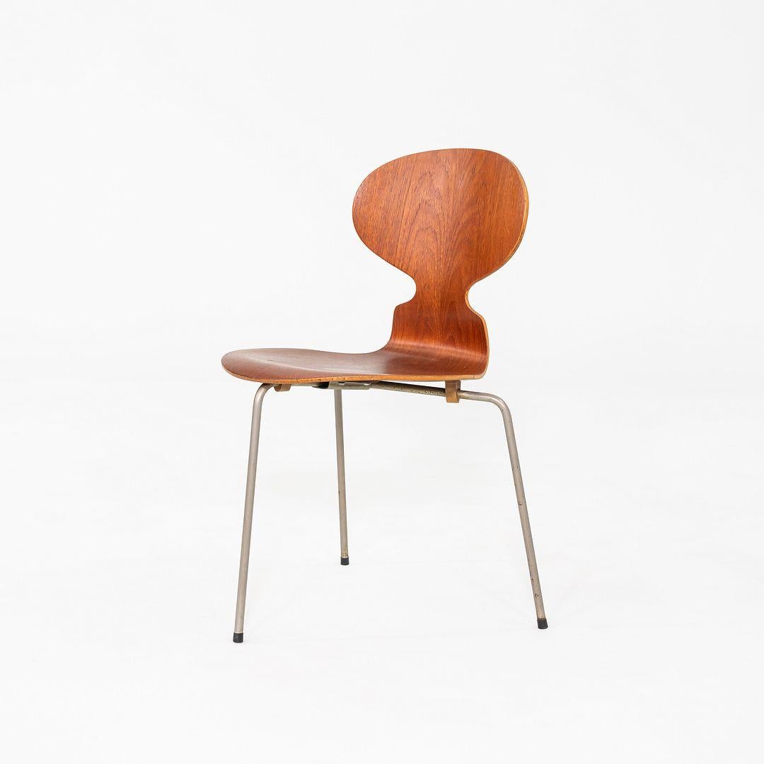 Moderne 1960s Set of Four Chairs Arne Jacobsen for Fritz Hansen in Teak (Quatre chaises Fourmi Arne Jacobsen pour Fritz Hansen en teck) en vente