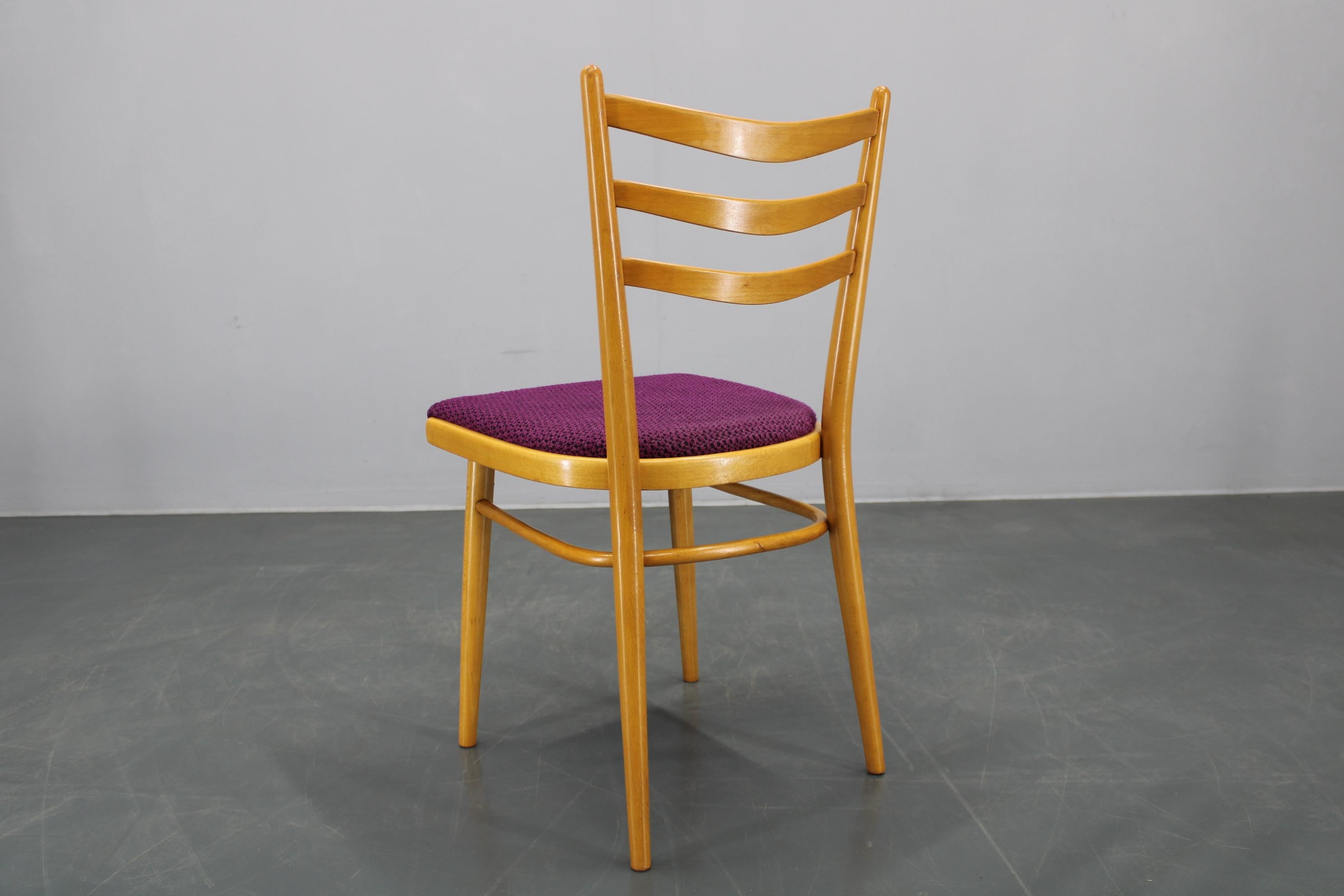 1960s Ensemble de quatre chaises de salle à manger en Beeche, Tchécoslovaquie en vente 7
