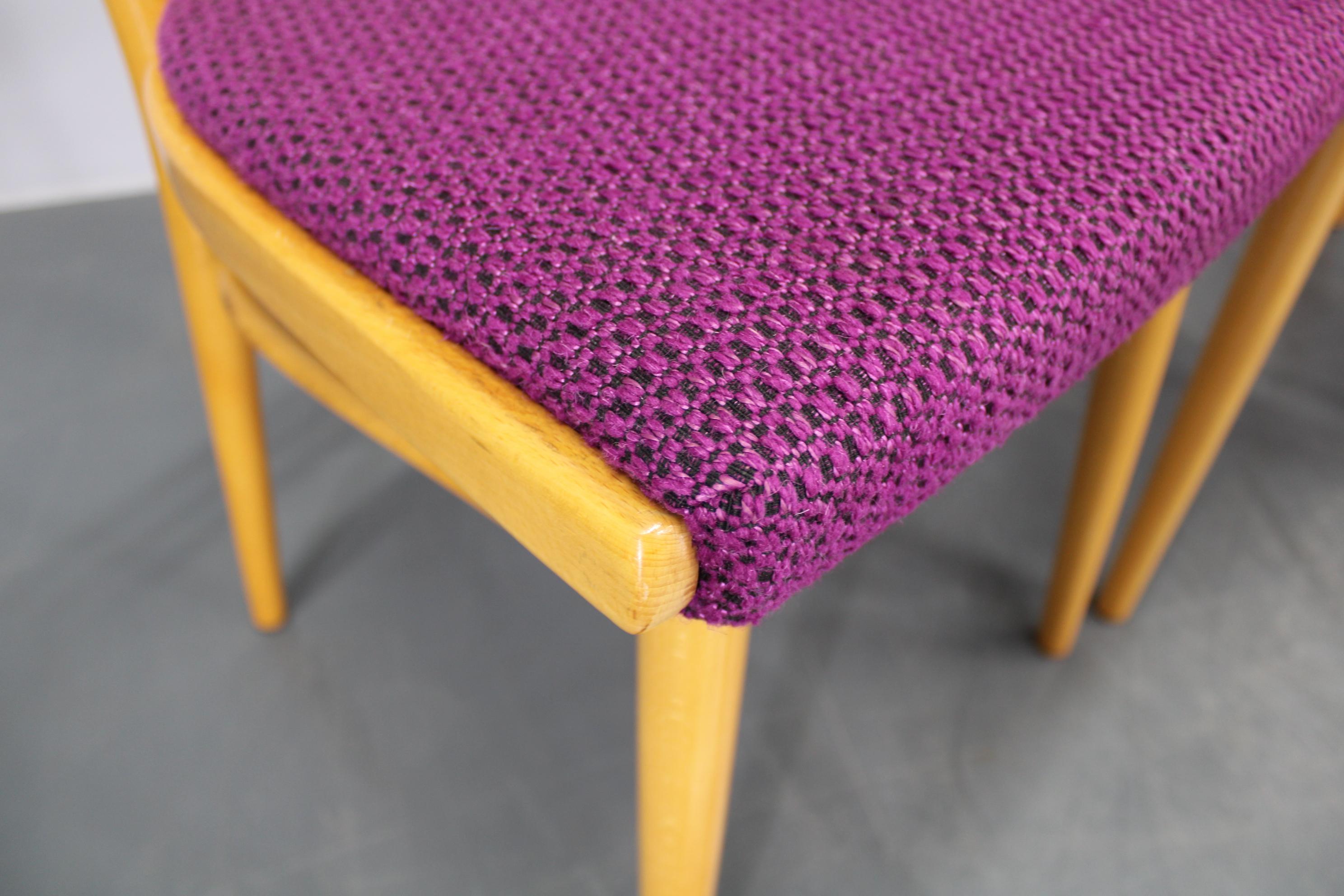 Milieu du XXe siècle 1960s Ensemble de quatre chaises de salle à manger en Beeche, Tchécoslovaquie en vente