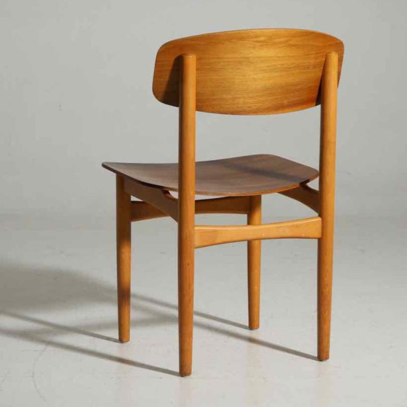 1960s Ensemble de quatre chaises Børge Mogensen en bois de teck, Modèle 122 Excellent état - En vente à Aalsgaarde, DK