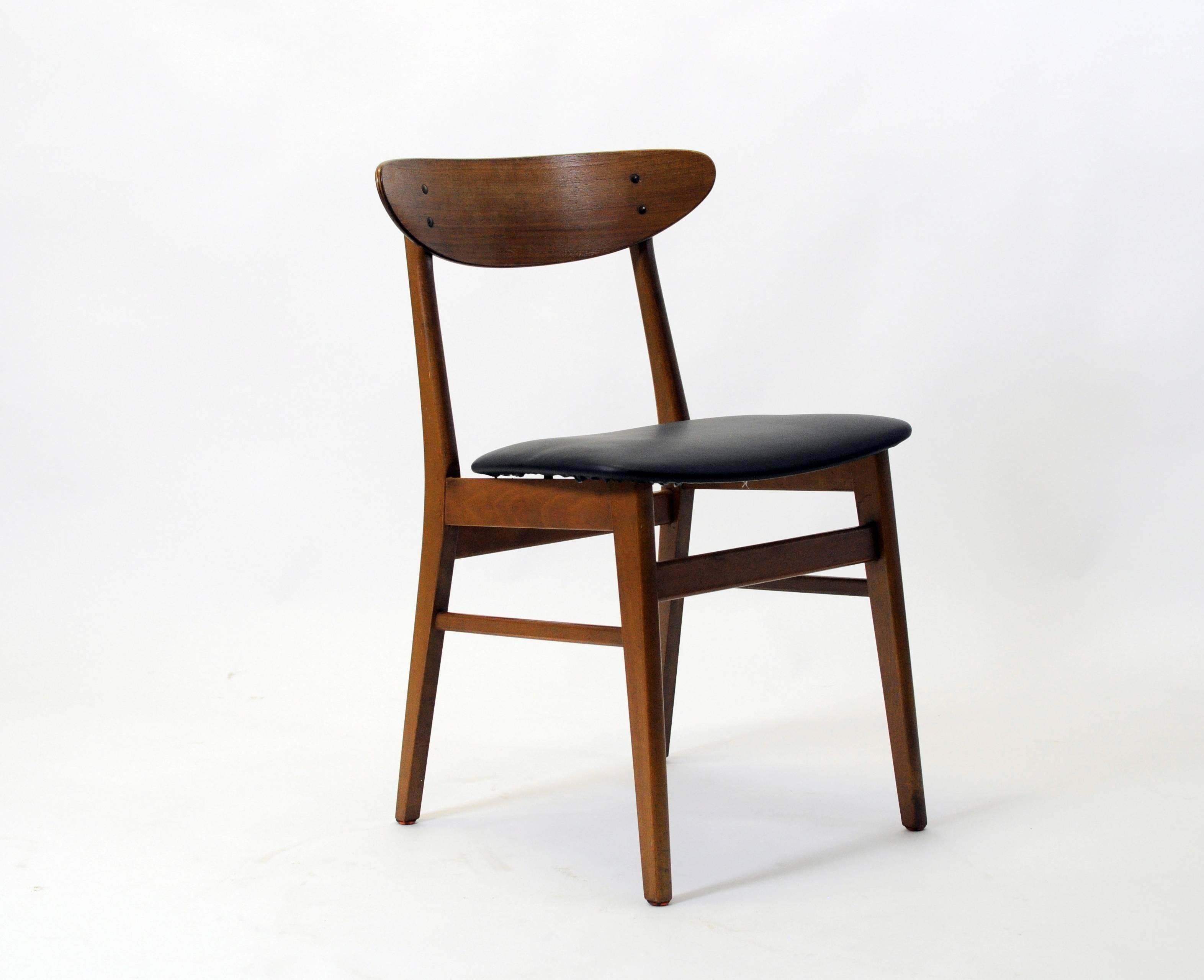 1960s Set of Four Danish Th. Harlev Dining Chairs in Teak and Beech by Farstrup For Sale 5