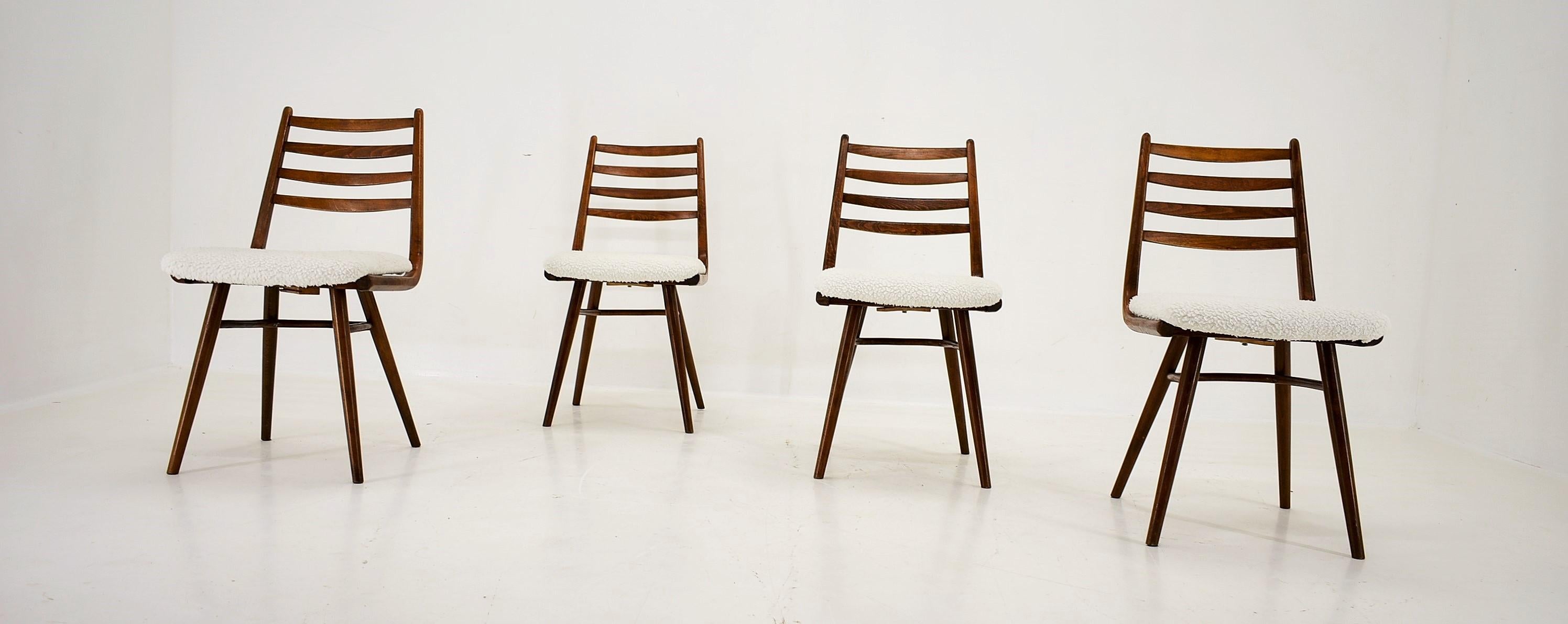 Fabric 1960s Set of Four Dining Bentwood Chairs by Ton, Czechoslovakia For Sale