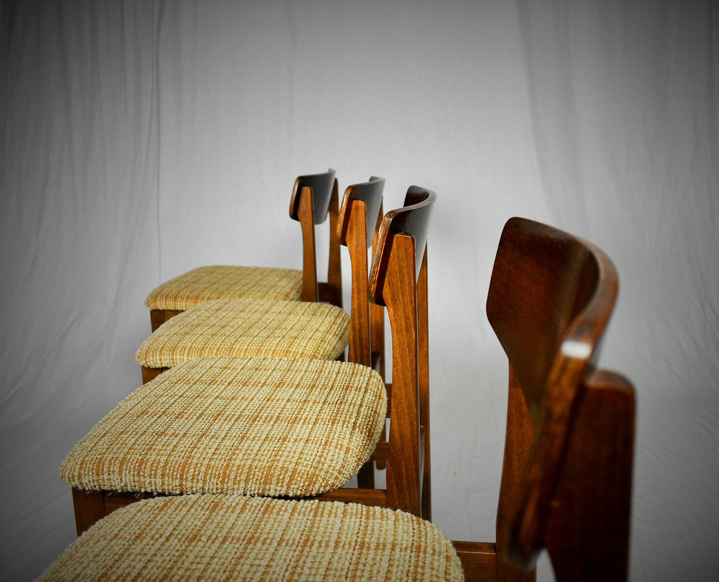 1960s Set of Four Dining Chairs, Czechoslovakia For Sale 3