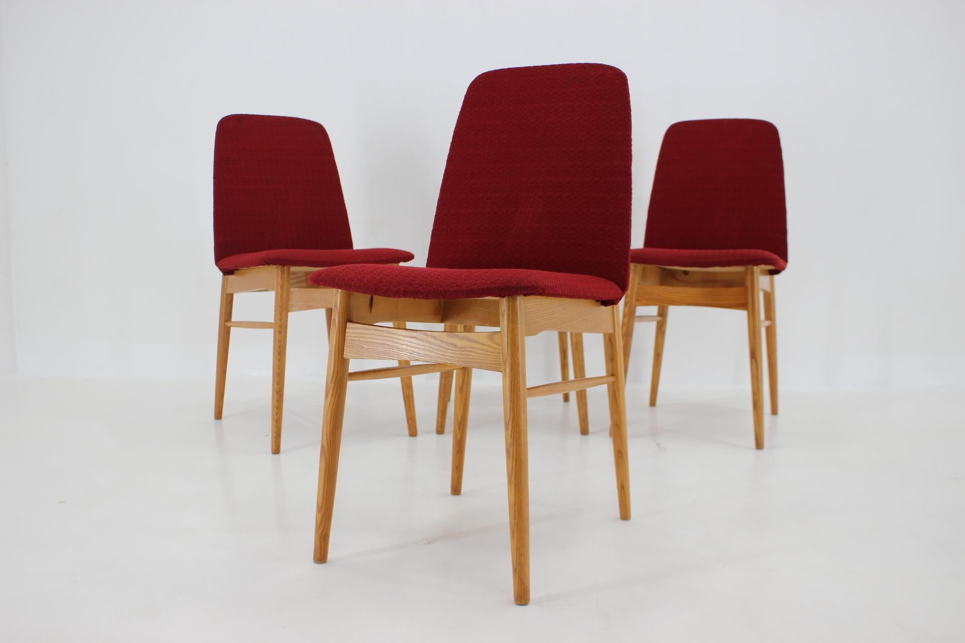 Mid-20th Century 1960s Set of Four Elm Dining Chairs, Czechoslovakia For Sale