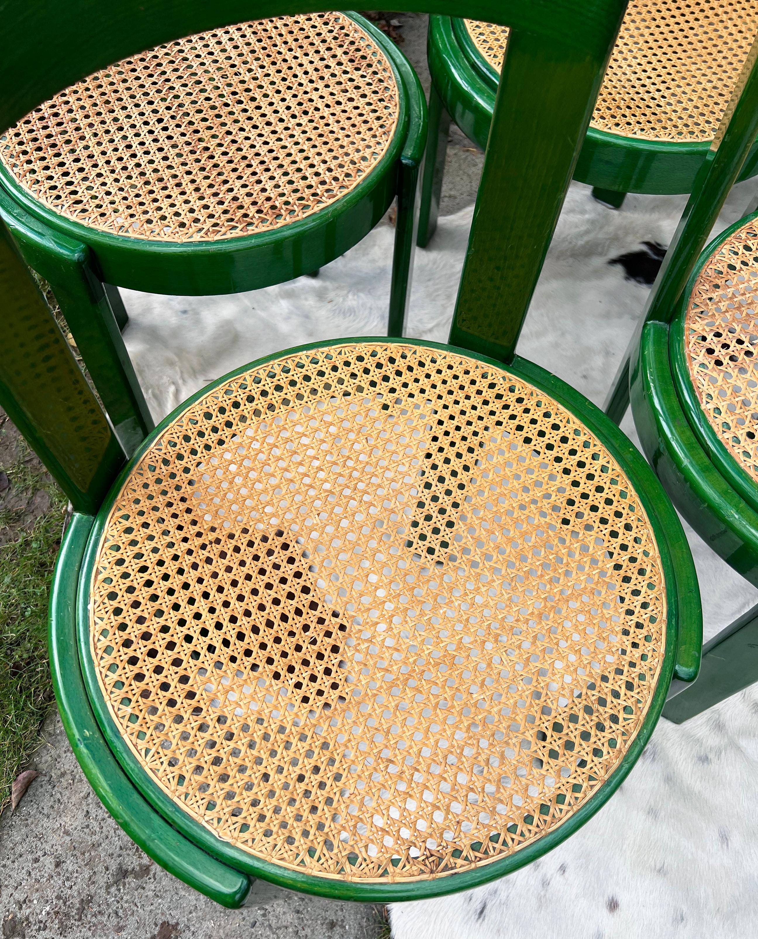 1960s Set of Four Mid-Century 1960s Italian Green Bentwood Dining Chairs, Cane Bon état à Madison, WI