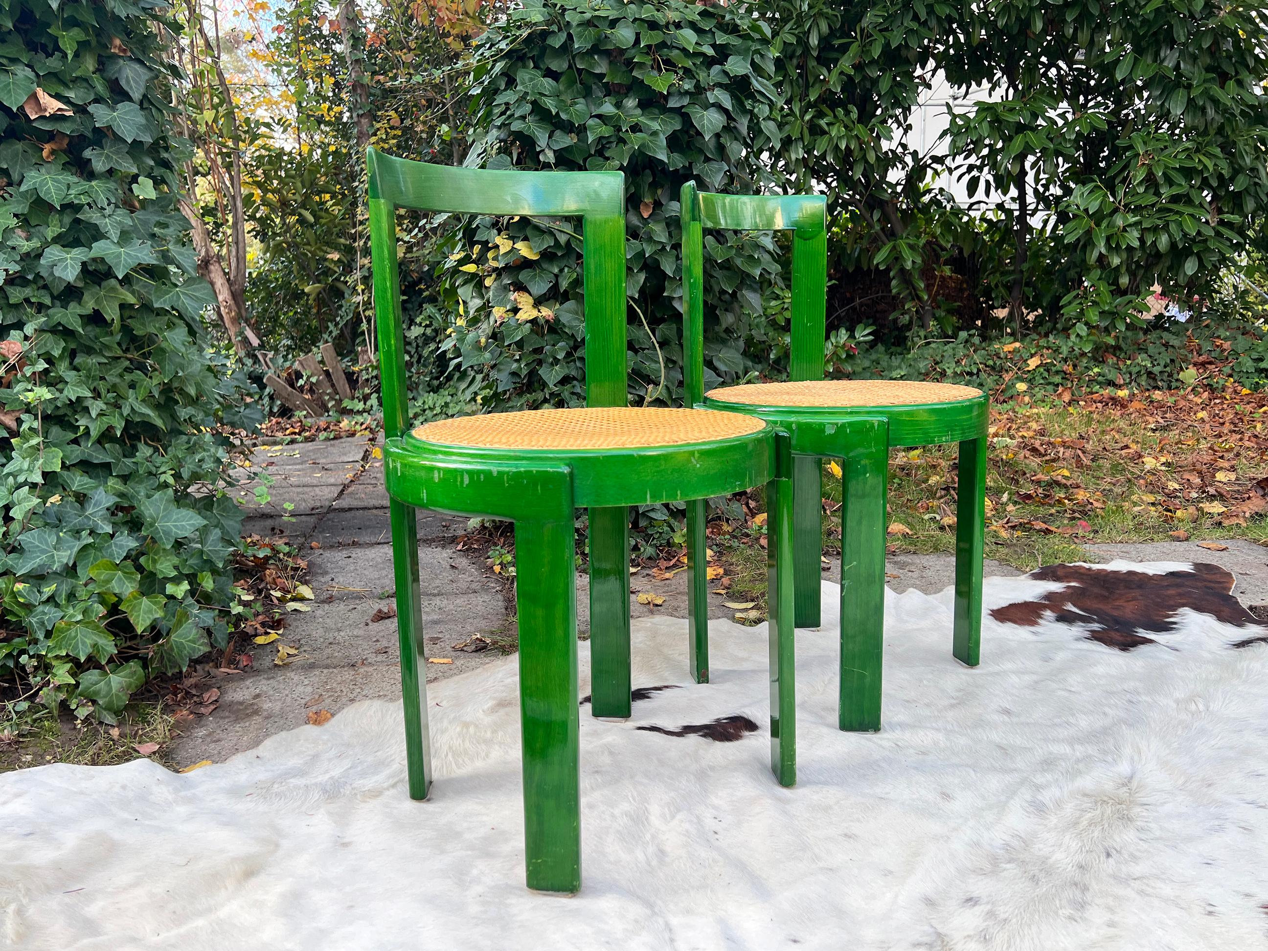 Milieu du XXe siècle 1960s Set of Four Mid-Century 1960s Italian Green Bentwood Dining Chairs, Cane