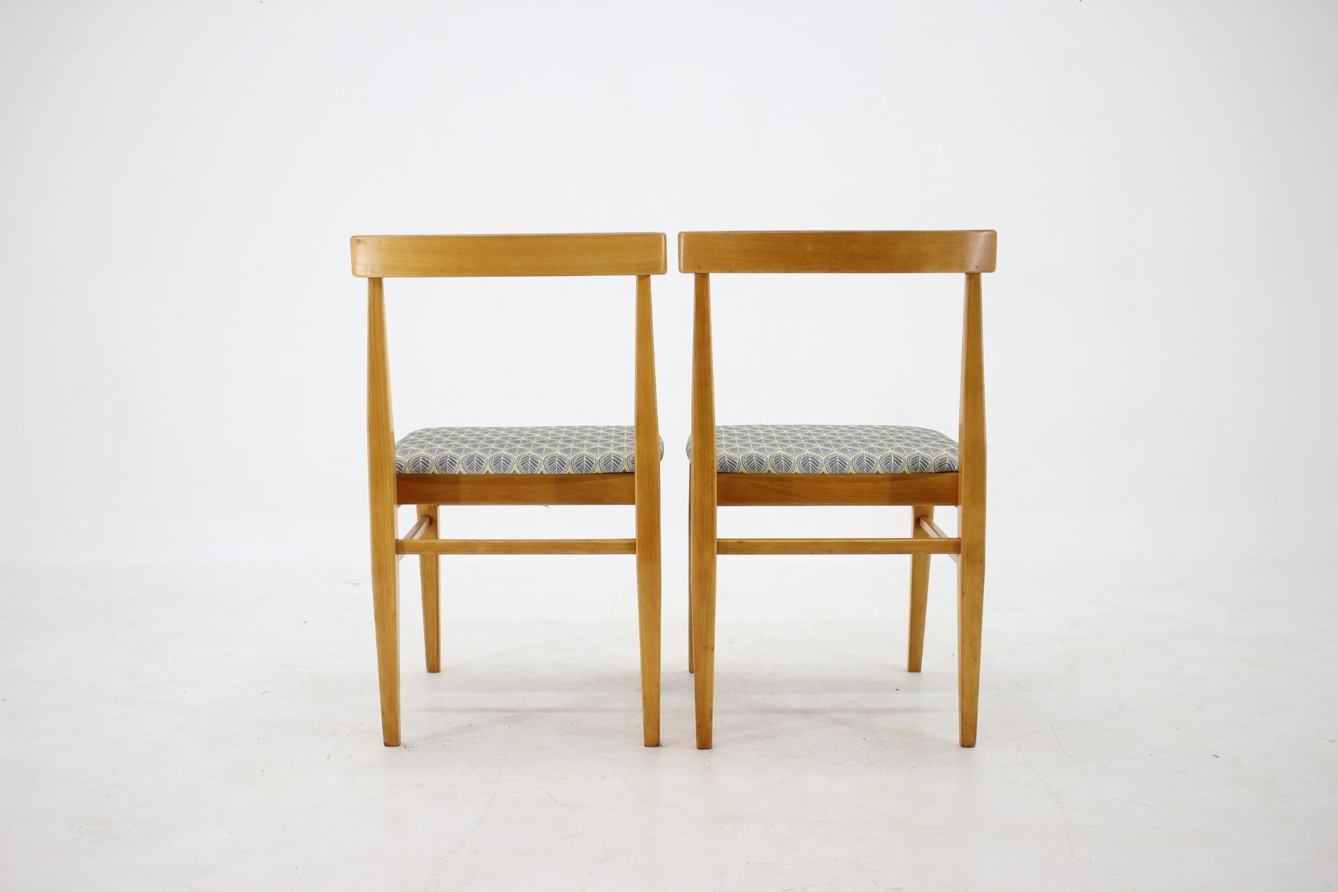 1960s Set of Four Minimalist Dining Chairs, Czechoslovakia  For Sale 1