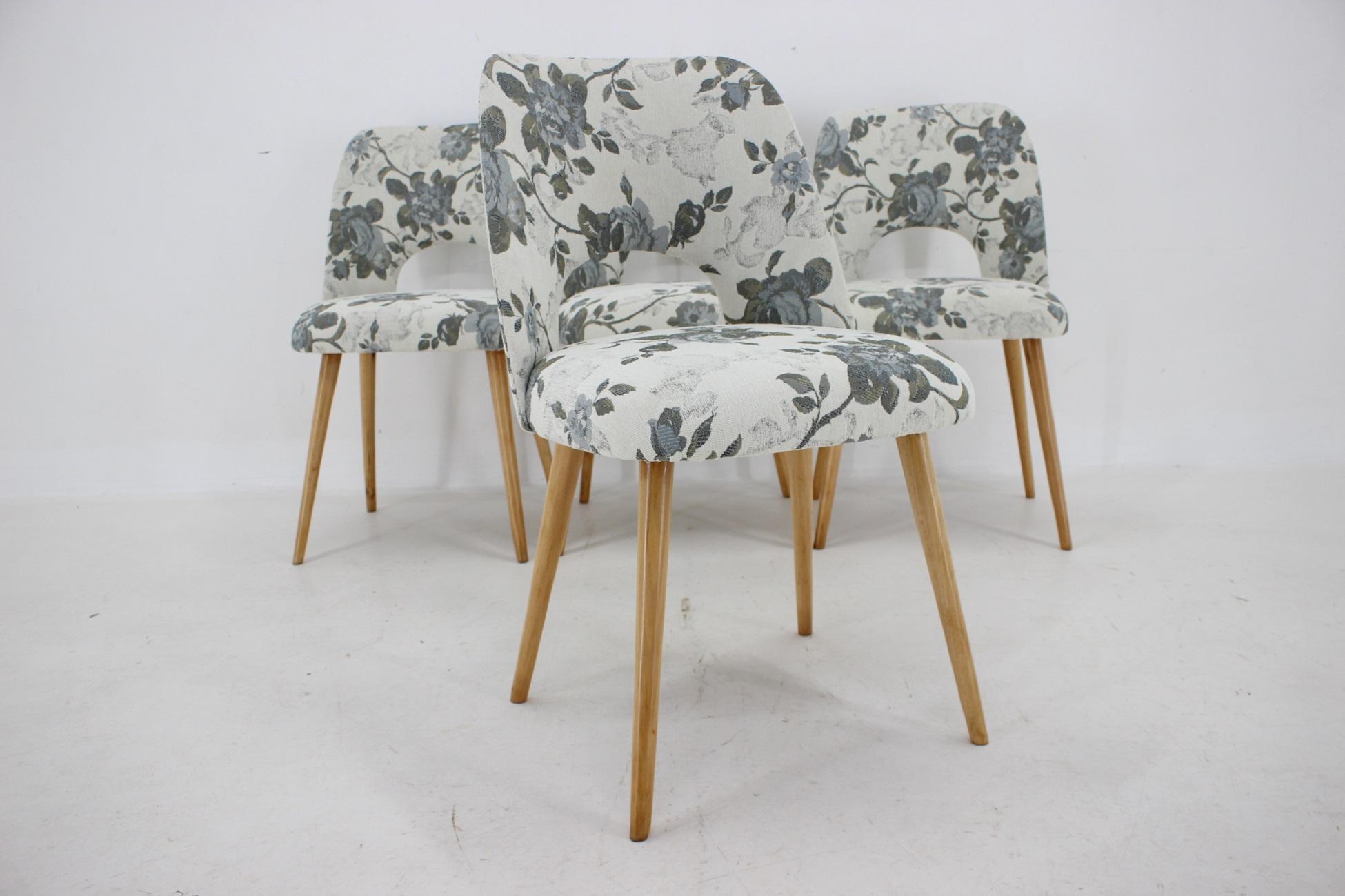 1960s Set of Four Oswald Haerdtl Dining Chairs in Fabric, Czechoslovakia For Sale 6