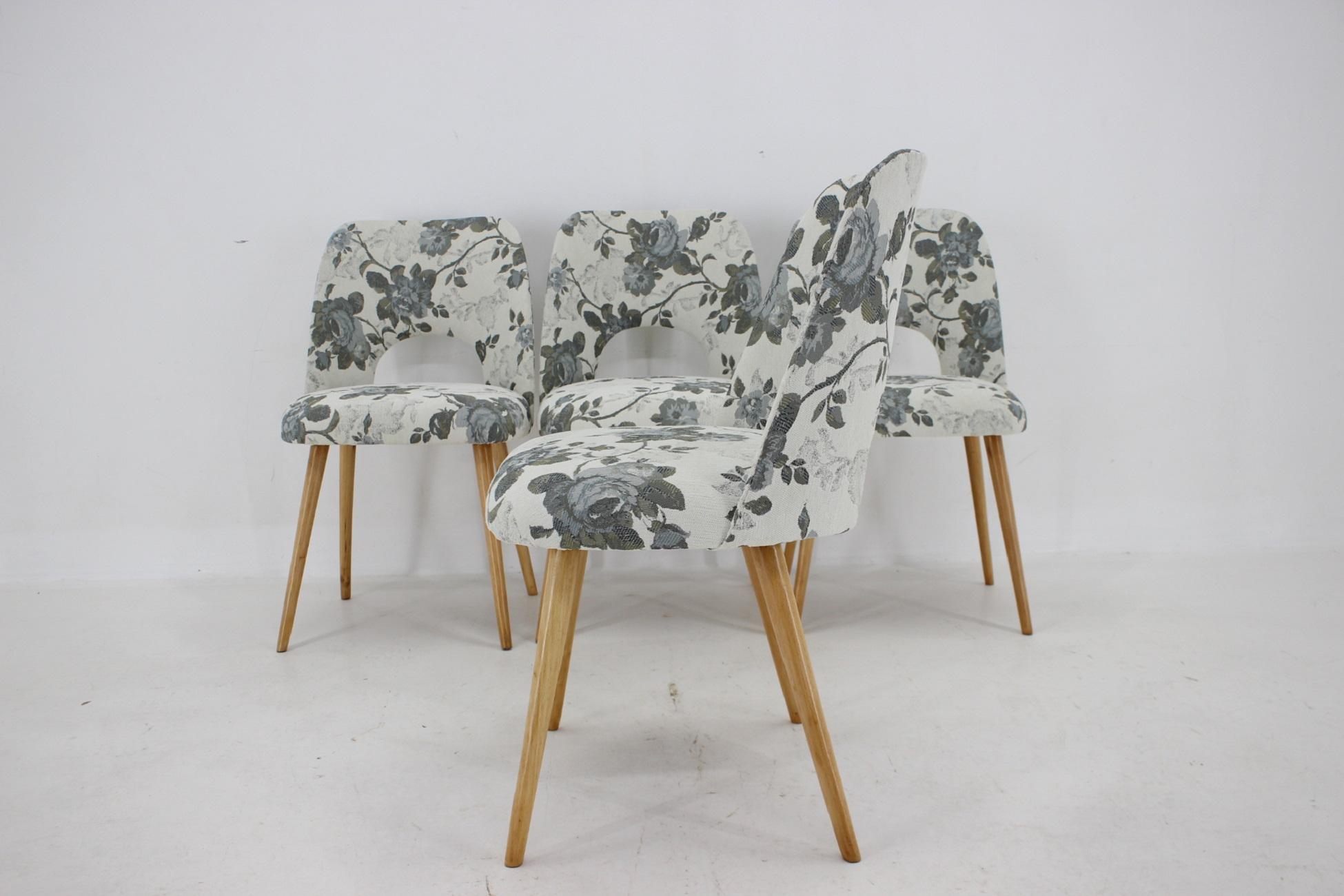 1960s Set of Four Oswald Haerdtl Dining Chairs in Fabric, Czechoslovakia For Sale 1