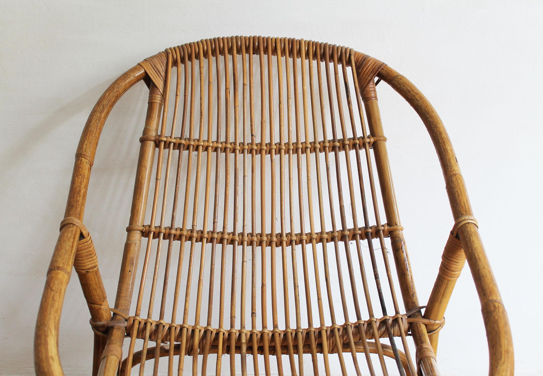 1960's Set of Four Rattan Armchairs and Side Table by Jaroslav Prochazka for ULU For Sale 6