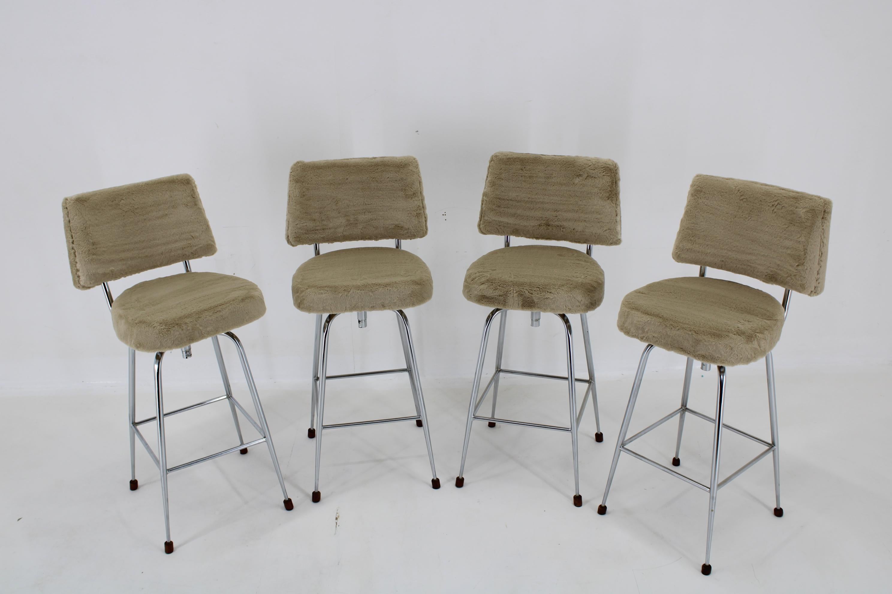 Mid-Century Modern 1960s Set of Four Restored Bar Chairs, Czechoslovakia For Sale