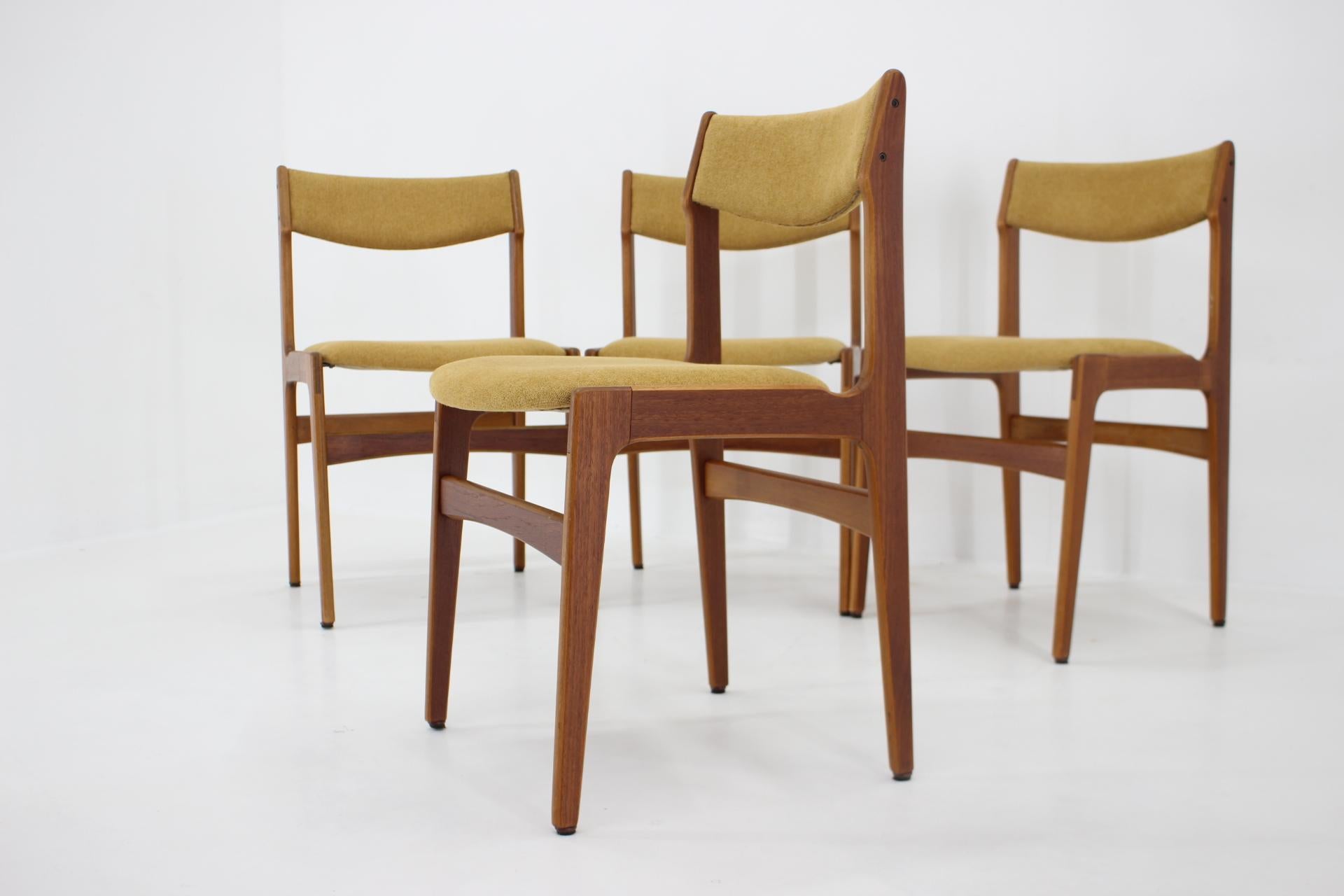 1960s Set of Four Teak Dining Chairs, Denmark In Good Condition In Praha, CZ