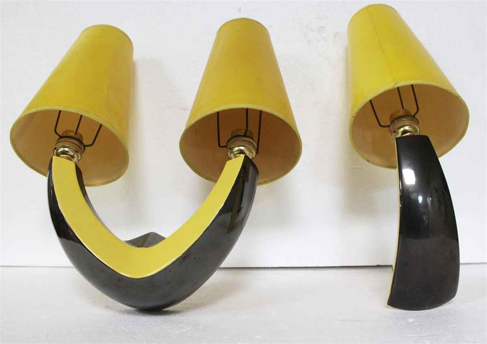 1960s Set of French Mid-Century Modern Black and Yellow Ceramic Sconces In Good Condition In New York, NY