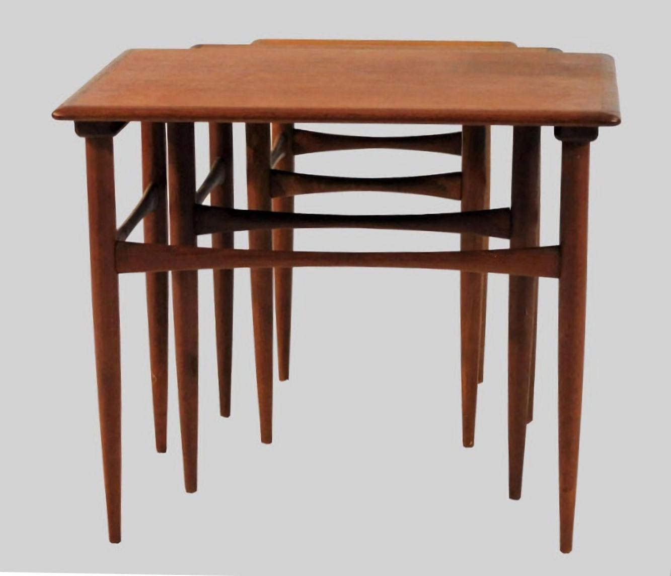 1960s Set of Fully Restored and Refinished Danish Nesting Tables in Teak For Sale 2