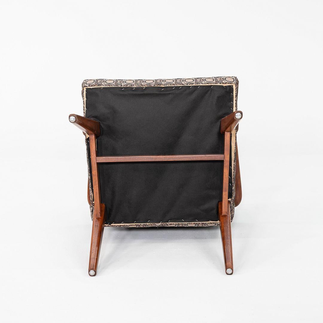 Satz von sieben Jens Risom Design Modell C-108 Esszimmerstühlen aus Nussbaumholz, 1960er Jahre im Angebot 4
