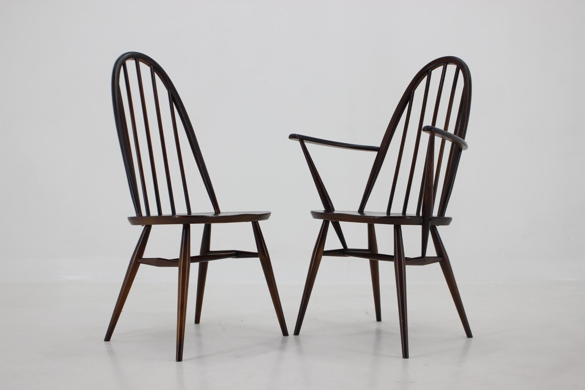 - Ein Stuhl ist mit Armlehnen 
- Sorgfältig renoviert 
- Höhe der Sitzfläche 42 cm.