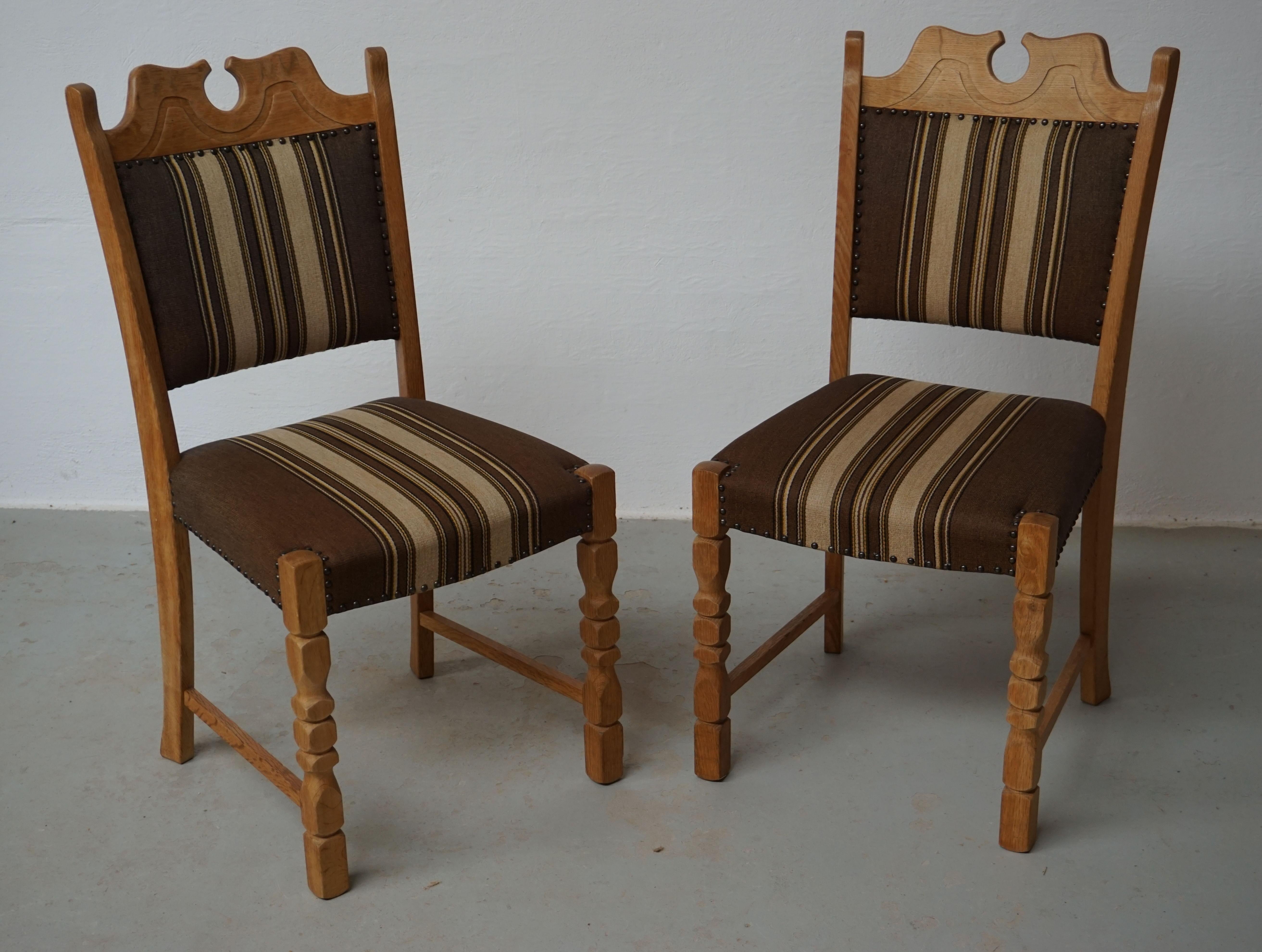 1960's Set of Six Danish Oak Dining Chairs in Henning Kjaernulf Brutalist Style For Sale 1