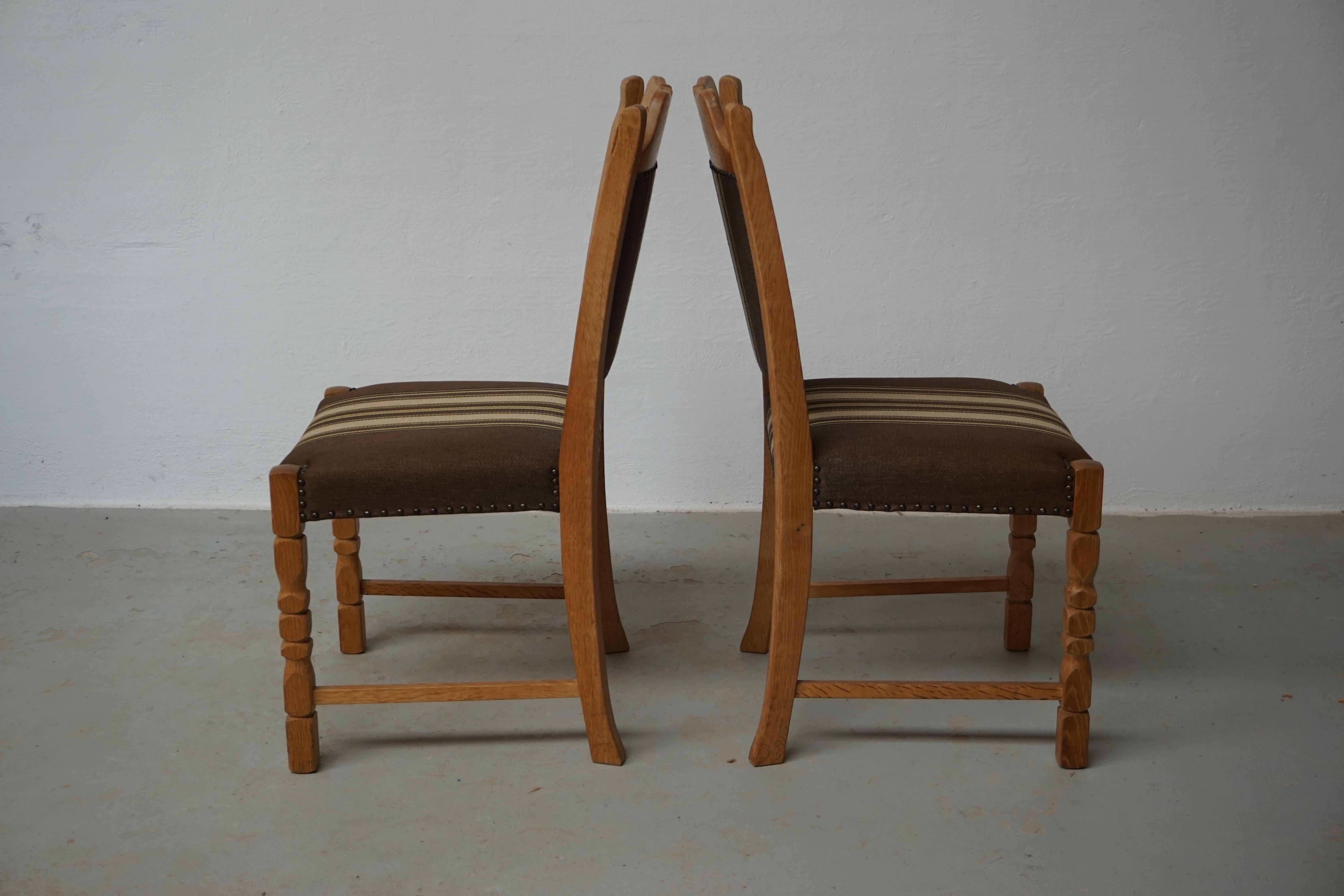 1960's Set of Six Danish Oak Dining Chairs in Henning Kjaernulf Brutalist Style For Sale 3
