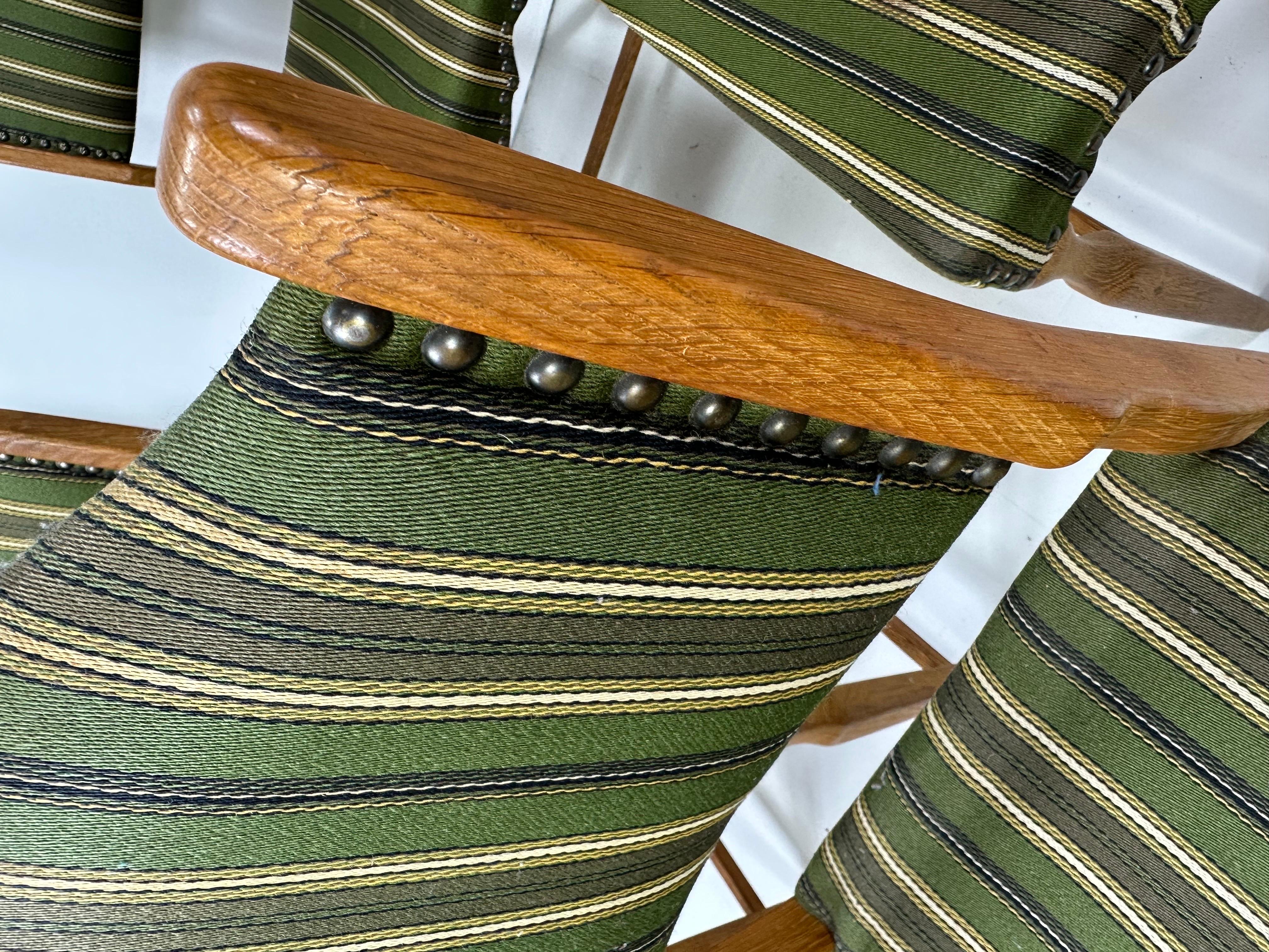 Set di sei sedie da pranzo degli anni '60 di Henning Kjaernulf in vendita 2