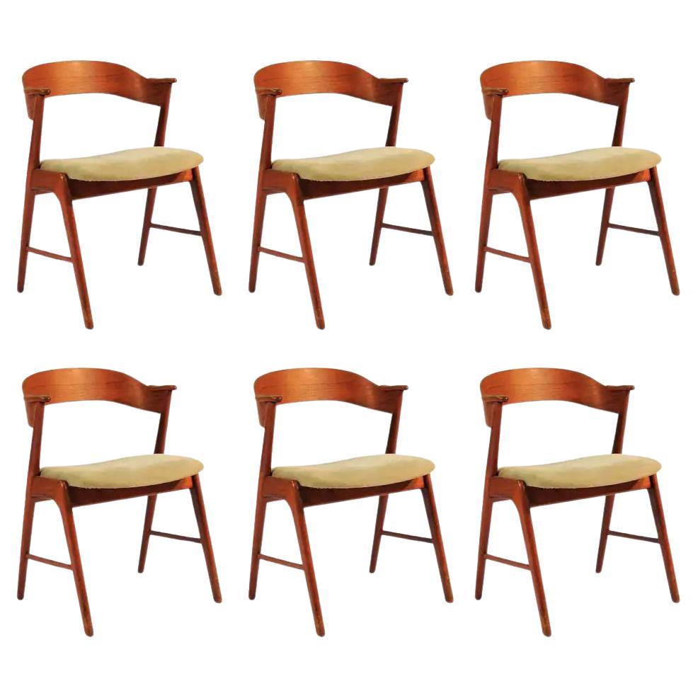 1960's Set of Six Excellent Restored Customizable Danish Teak Dining Chairs