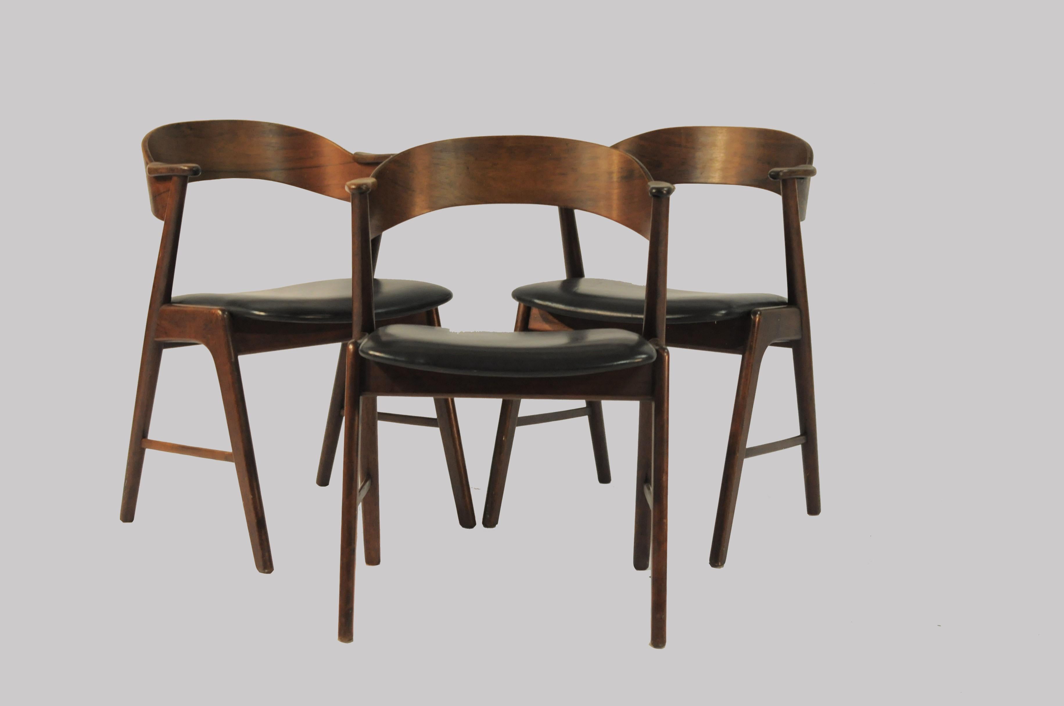 1960s Set of Six Fully Restored Rosewood Dining Chairs - Custom Upholstery For Sale 3