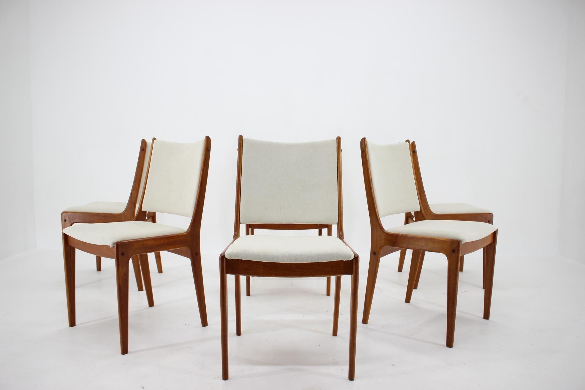 Mid-Century Modern 1960s Set of Six Johannes Andersen Teak Dining Chairs by Uldum Mobelfabric, Denm