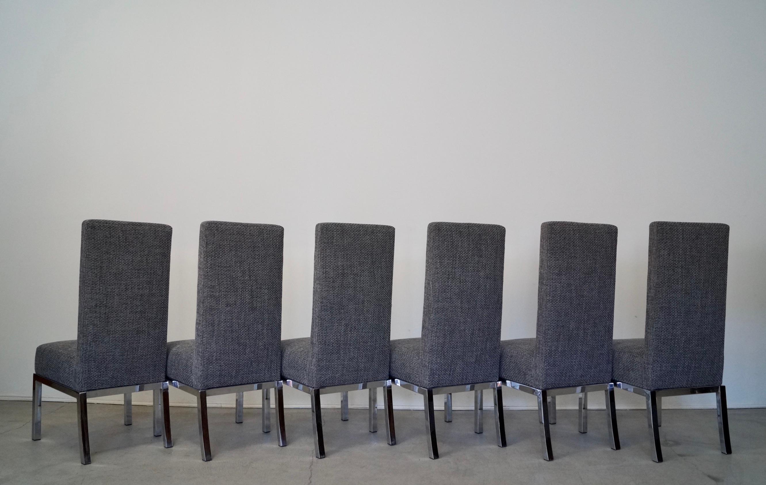 Ensemble de six chaises de salle à manger mi-siècle moderne des années 1960 en vente 5