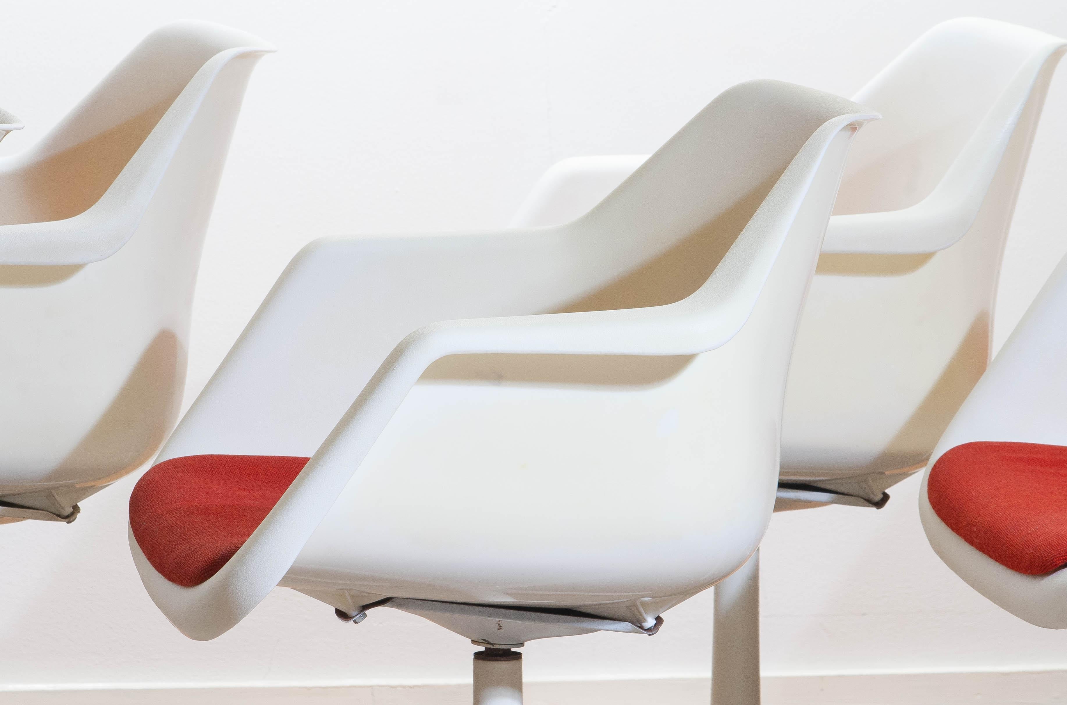 1960s, Set of Six White Swivel Chair by Robin Day for Hille, France 3