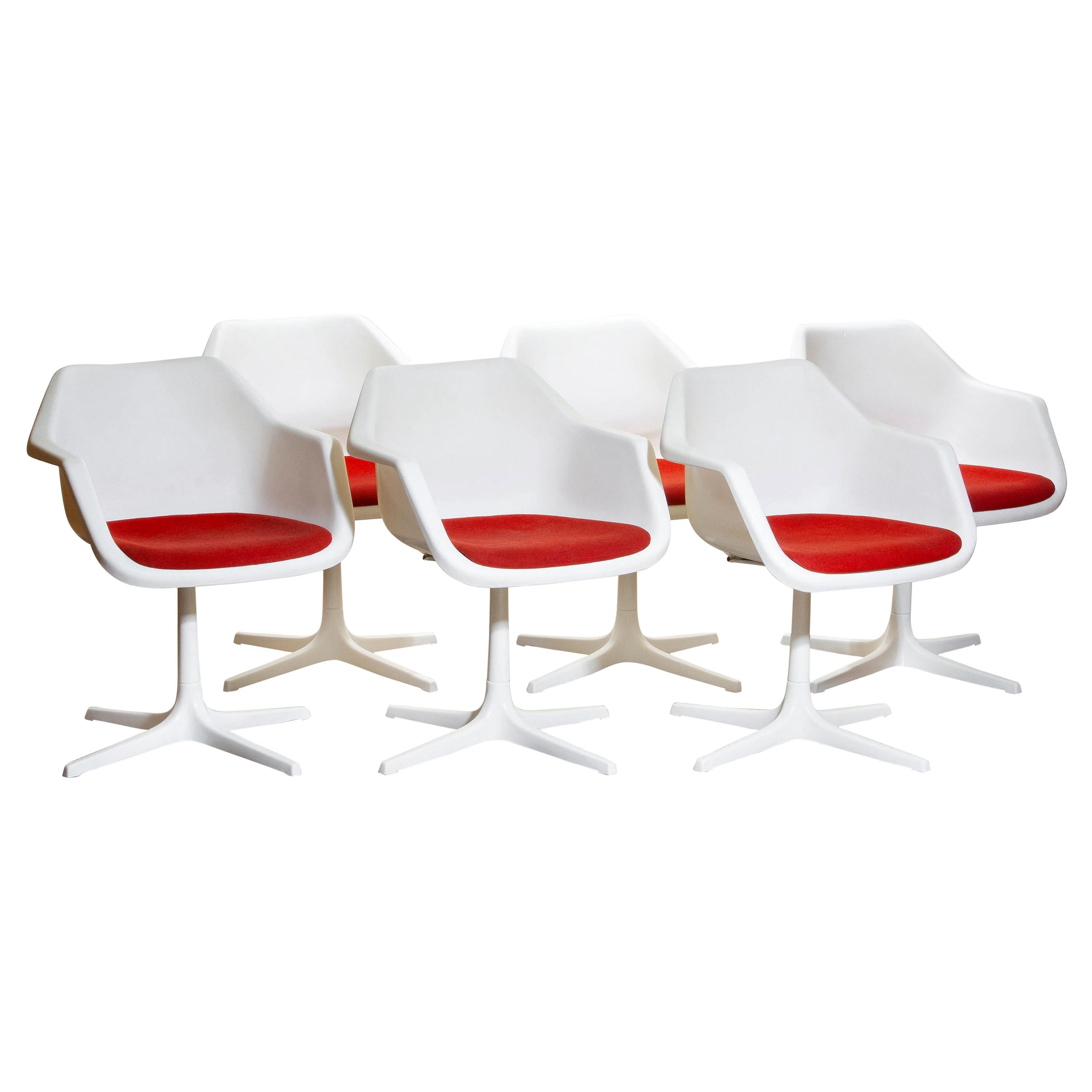 French 1960s, Set of Six White Swivel Chair by Robin Day for Hille, France