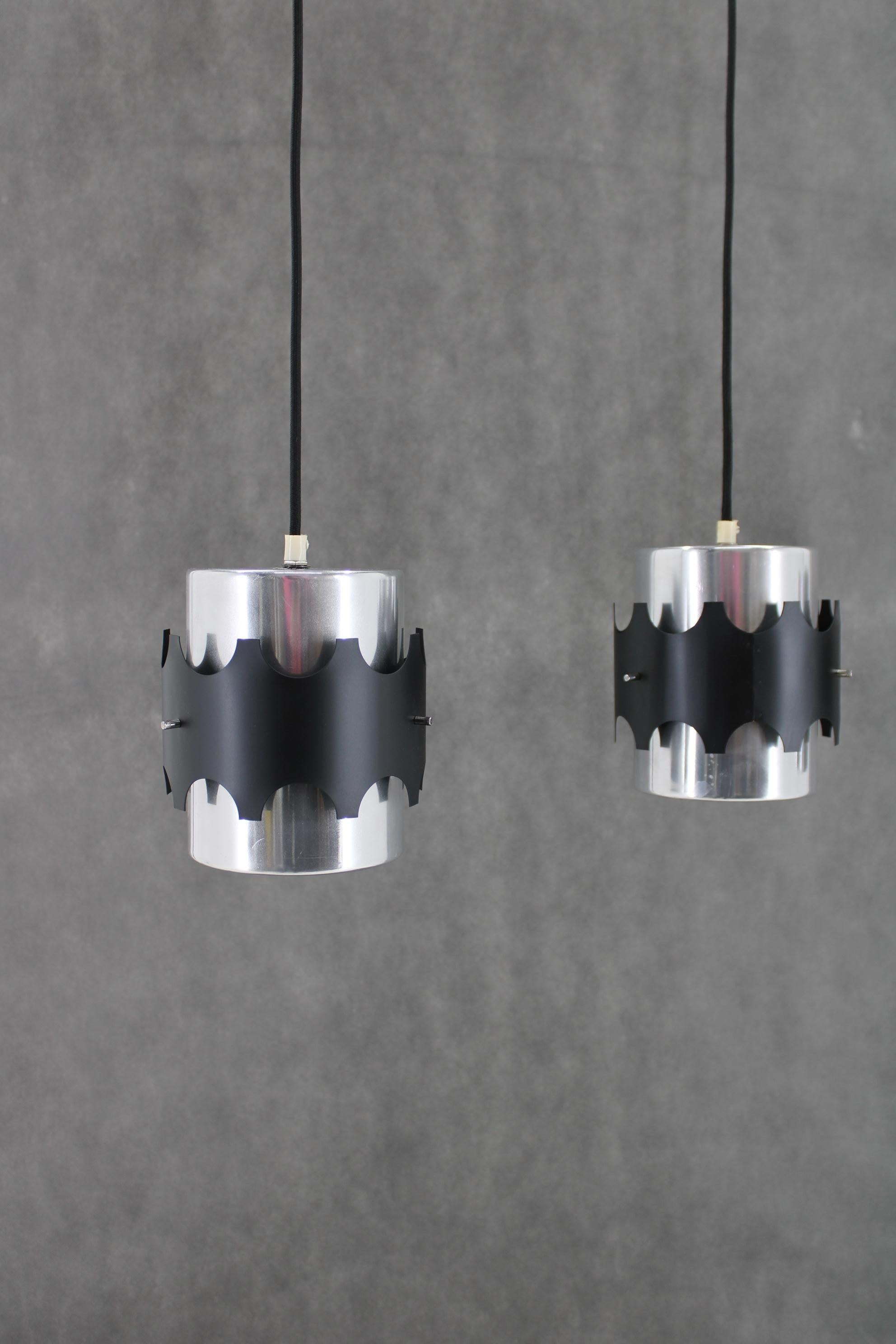 Set di tre lampade a sospensione danesi del 1960 in vendita 1