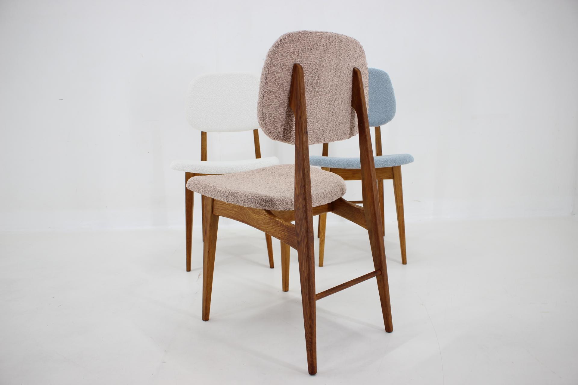 Set di tre sedie da pranzo in Oak degli anni '60 in Boucle, Cecoslovacchia in vendita 3