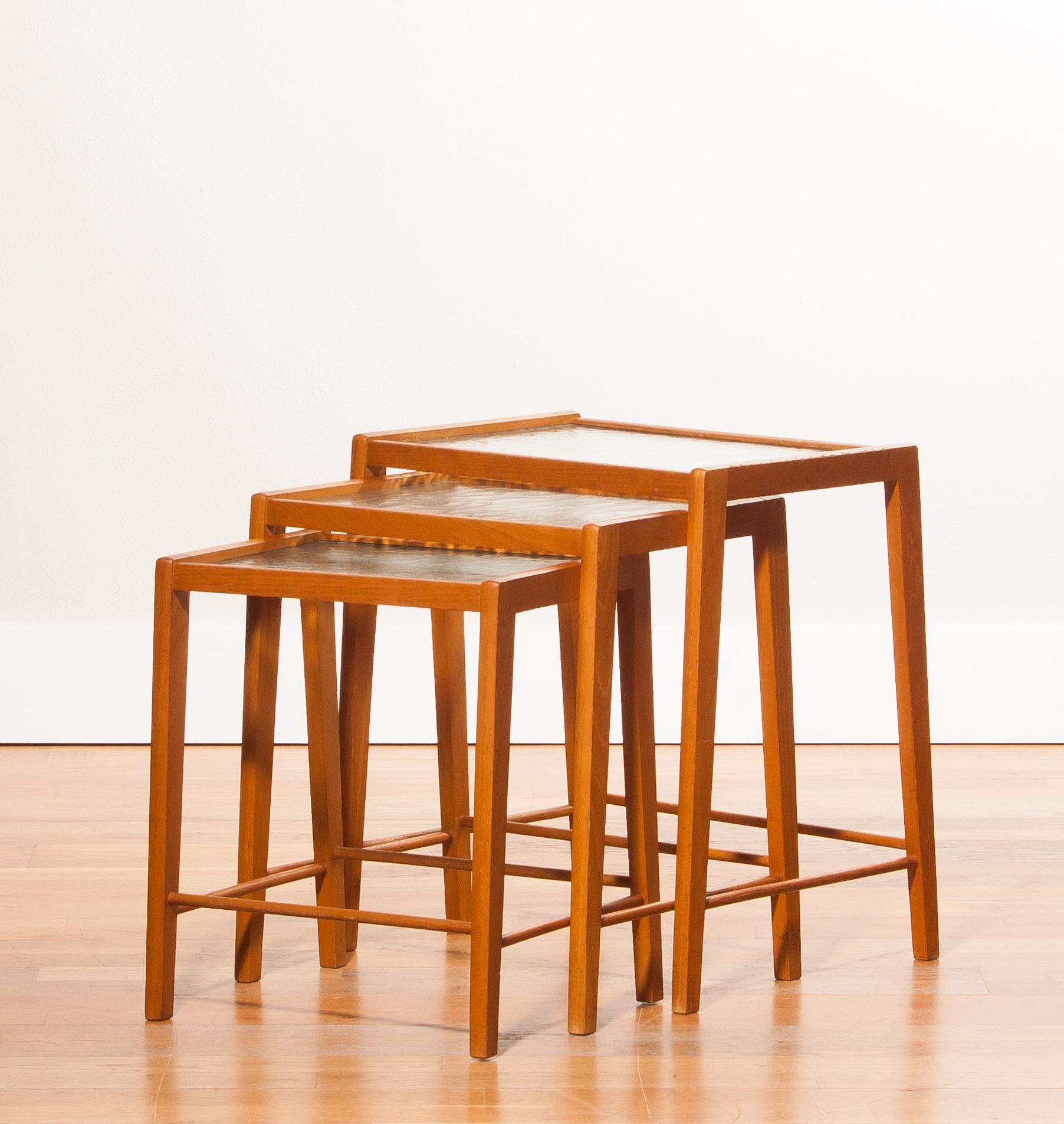 1960s, Set of Three Swedish Beech Nesting Tables In Excellent Condition In Silvolde, Gelderland