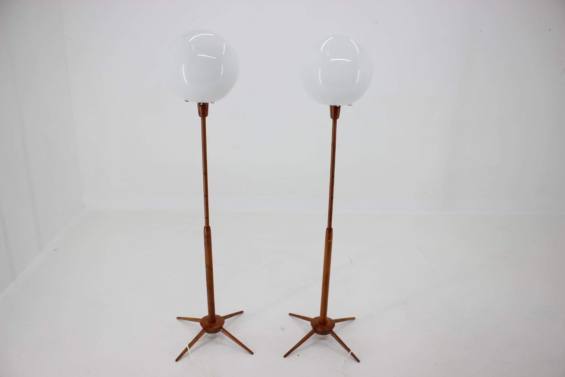 1960s Set of Two Adjustable Wooden Floor Lamps, Czechoslovakia 1