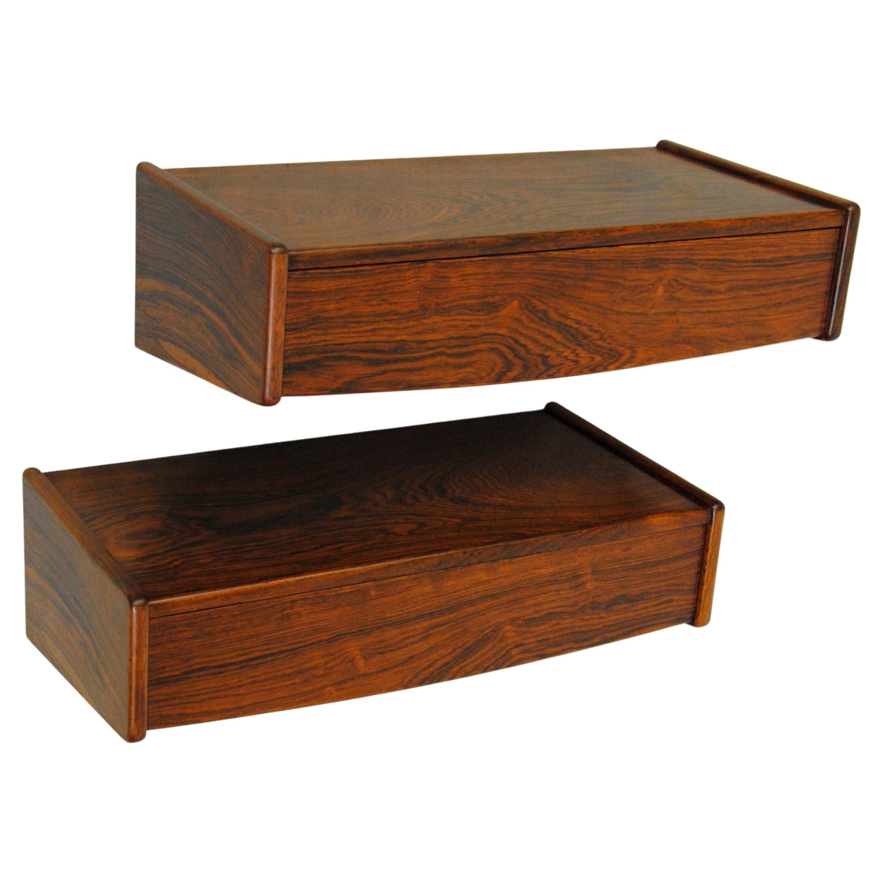 1960s Set of Two Danish Fully Restored Floating Nightstands in Rosewood For Sale