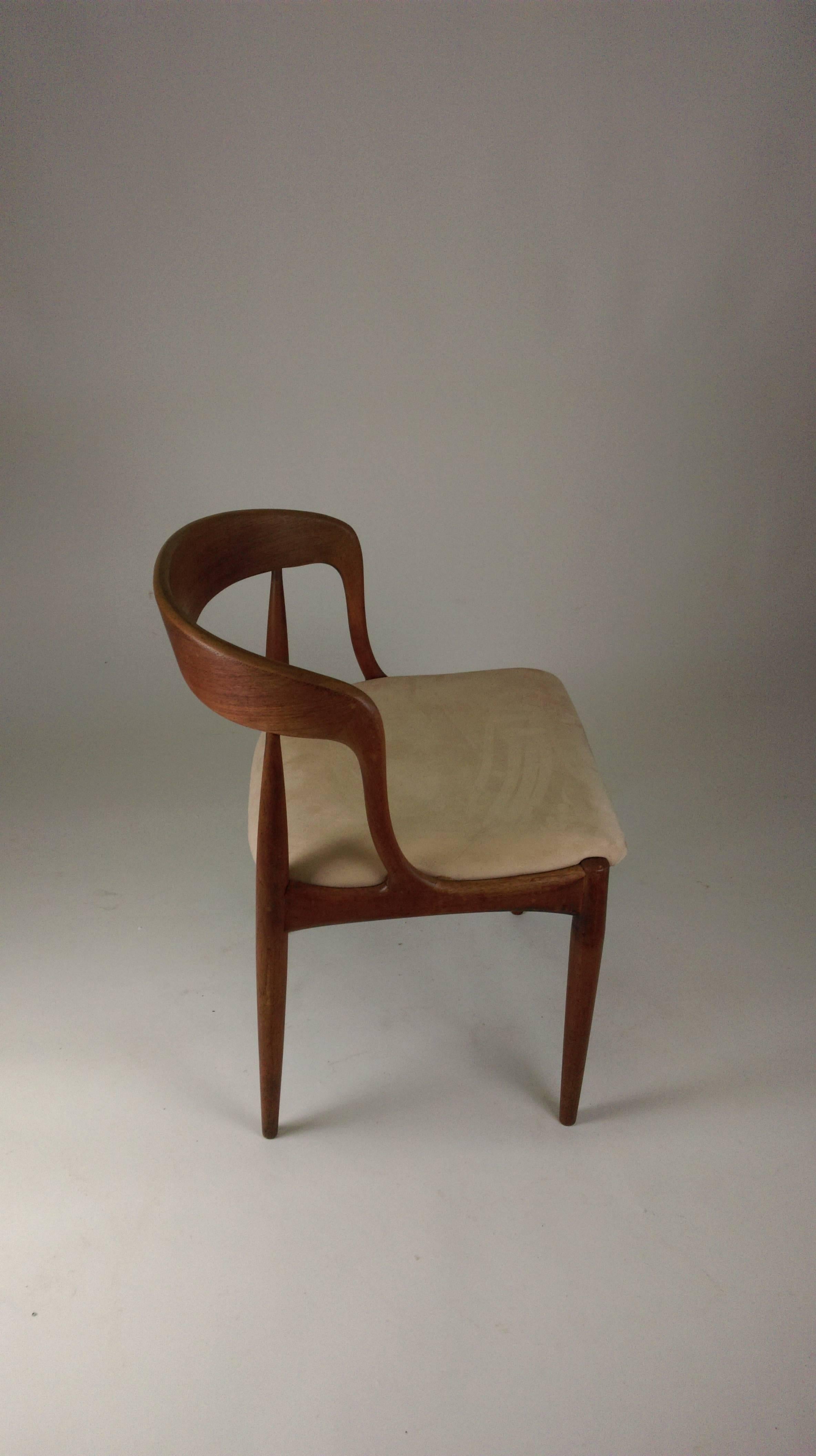 1960s Set of Two Danish Johannes Anderasen Chairs in Teak - Choice of Upholstery 5
